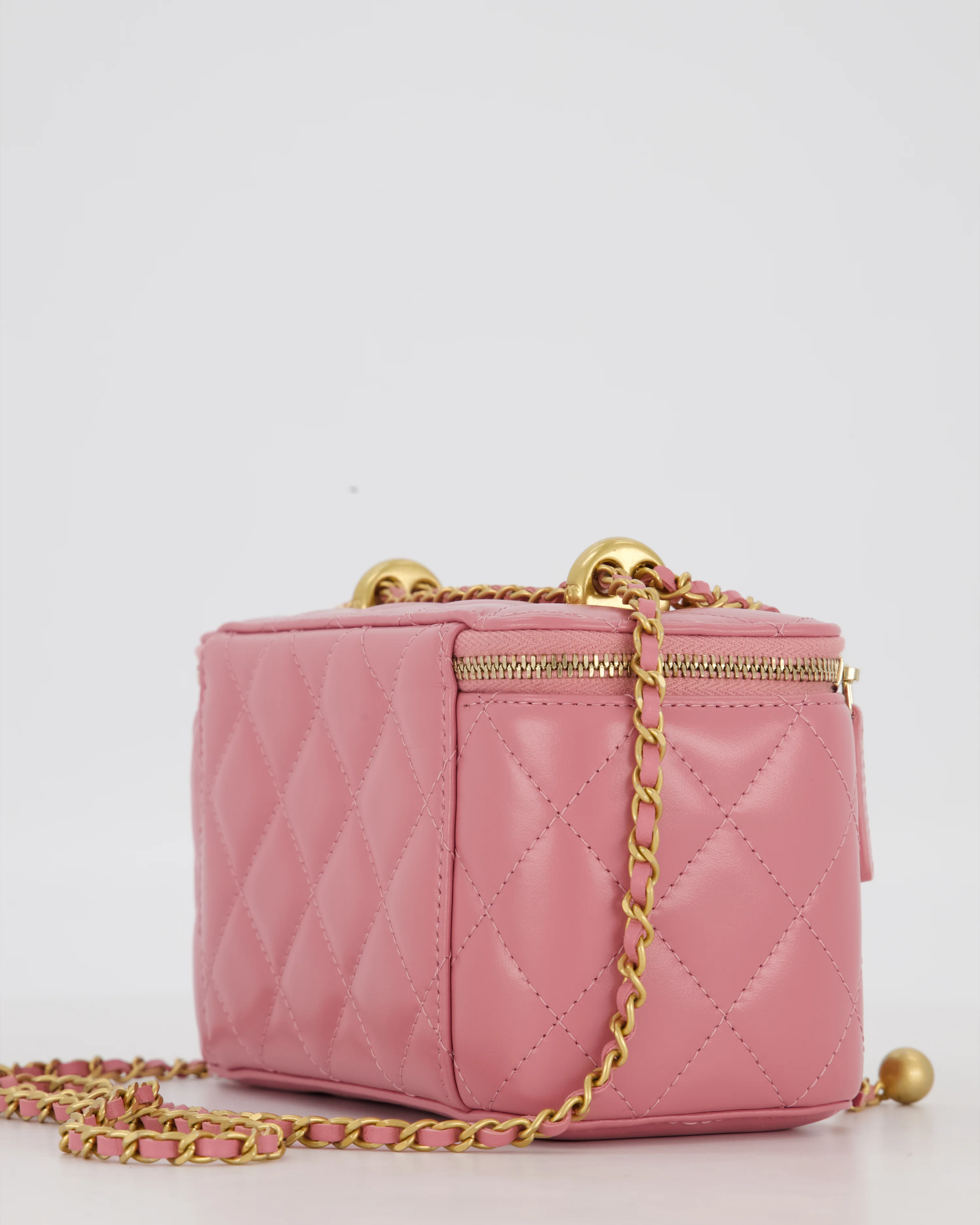 Chanel Candy Pink Vanity Case Bag in Quilted Lambskin Leather with Brushed Gold Hardware - Image 8