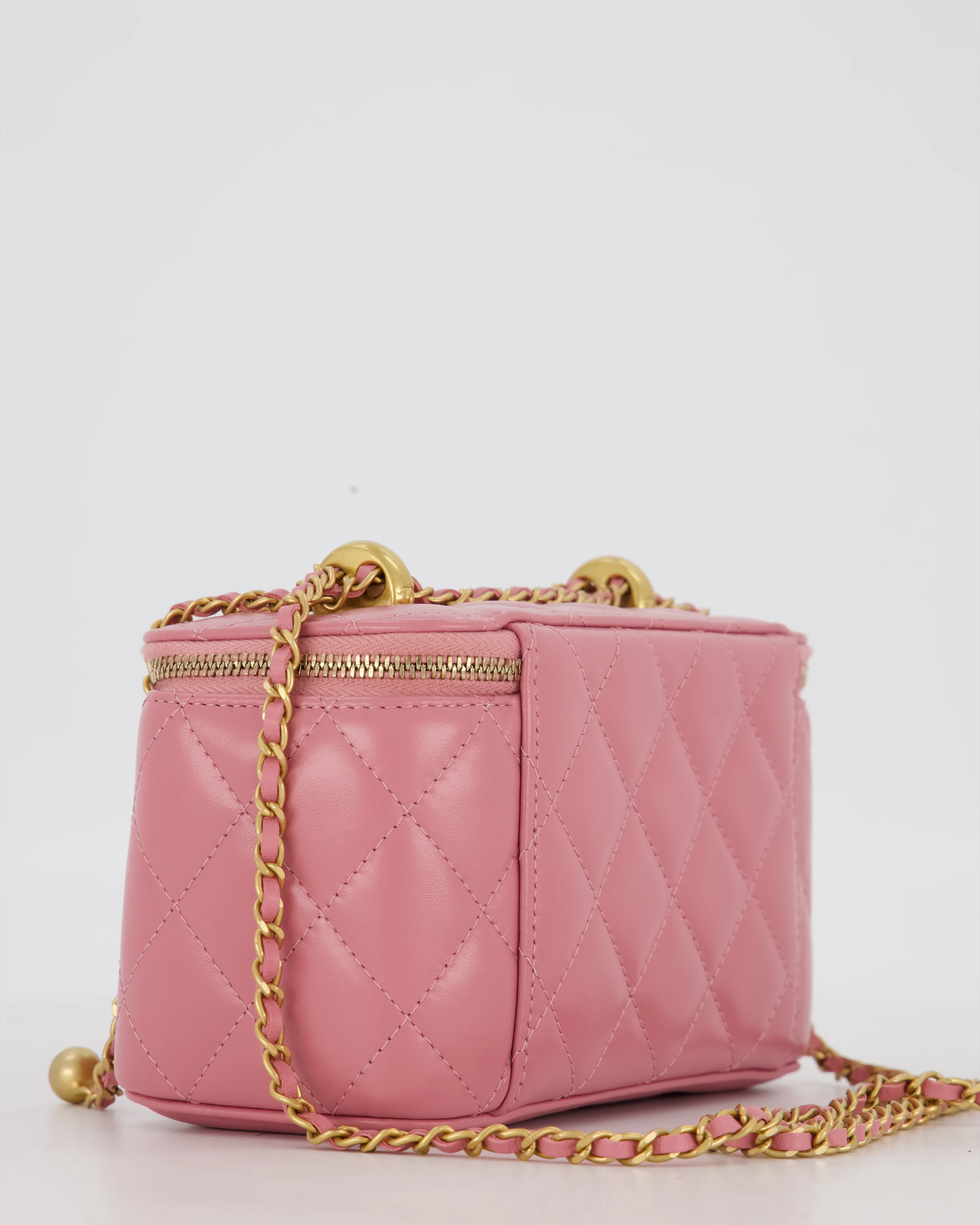 Chanel Candy Pink Vanity Case Bag in Quilted Lambskin Leather with Brushed Gold Hardware - Image 9