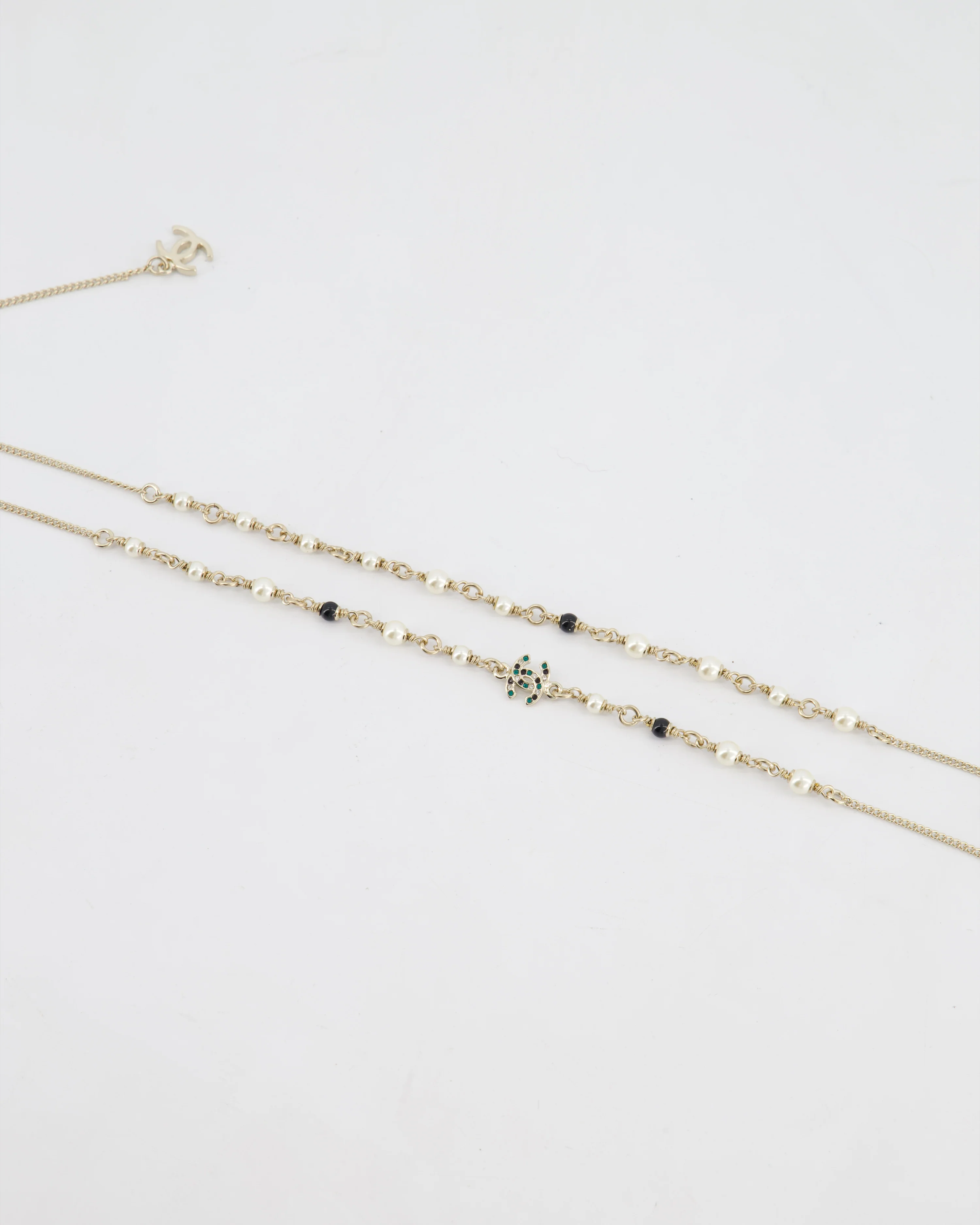 Chanel Champagne Gold CC Pearl Necklace with Bambi Pendant - Image 6