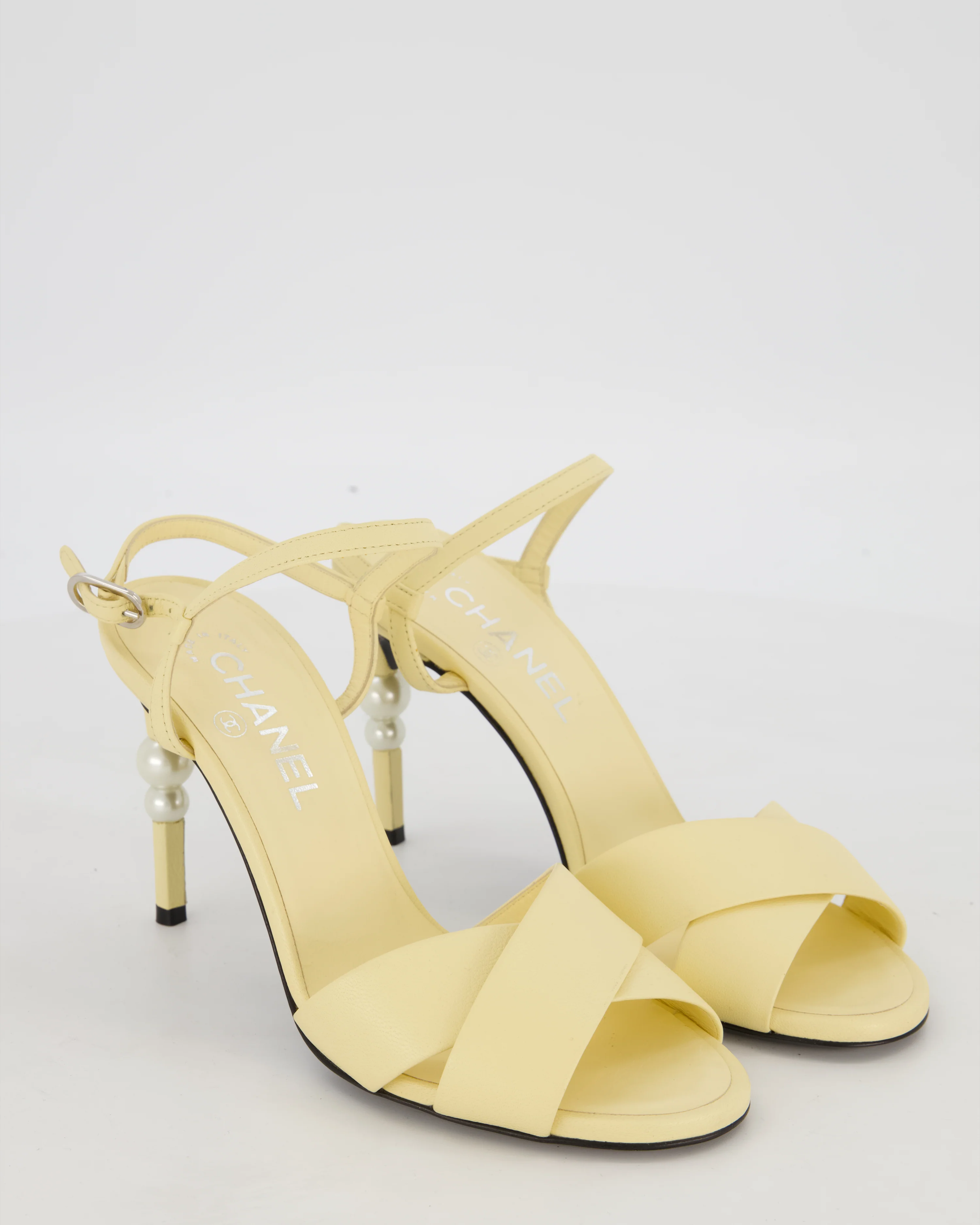 Chanel Yellow Open-Toe CC Pearl Heels Size EU 37.5 - Image 2