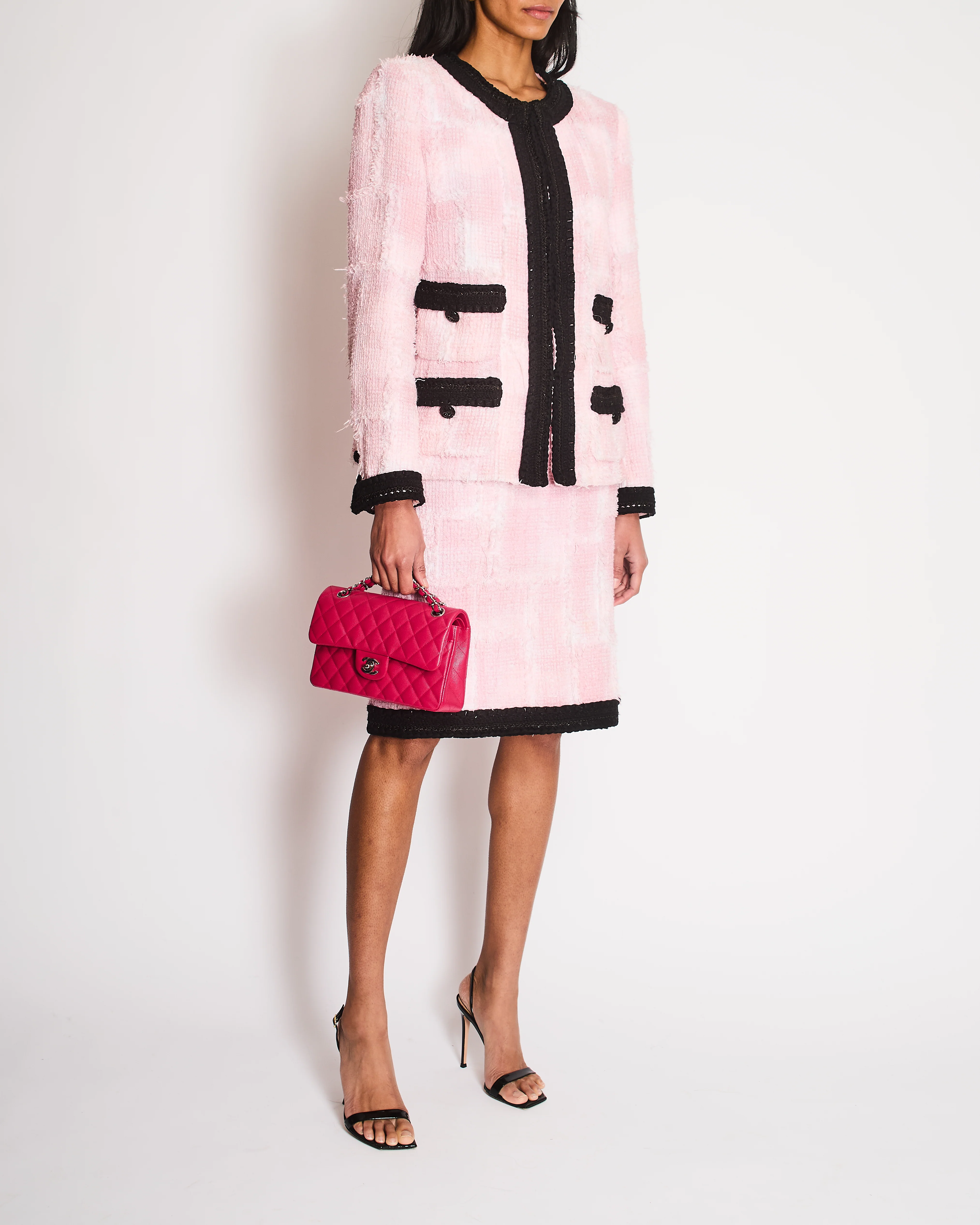 Chanel Cruise 2022 Pink and Black Tweed Blazer and Midi Skirt Set with Black CC Logo Details Size FR 42 (UK 14) - Image 2