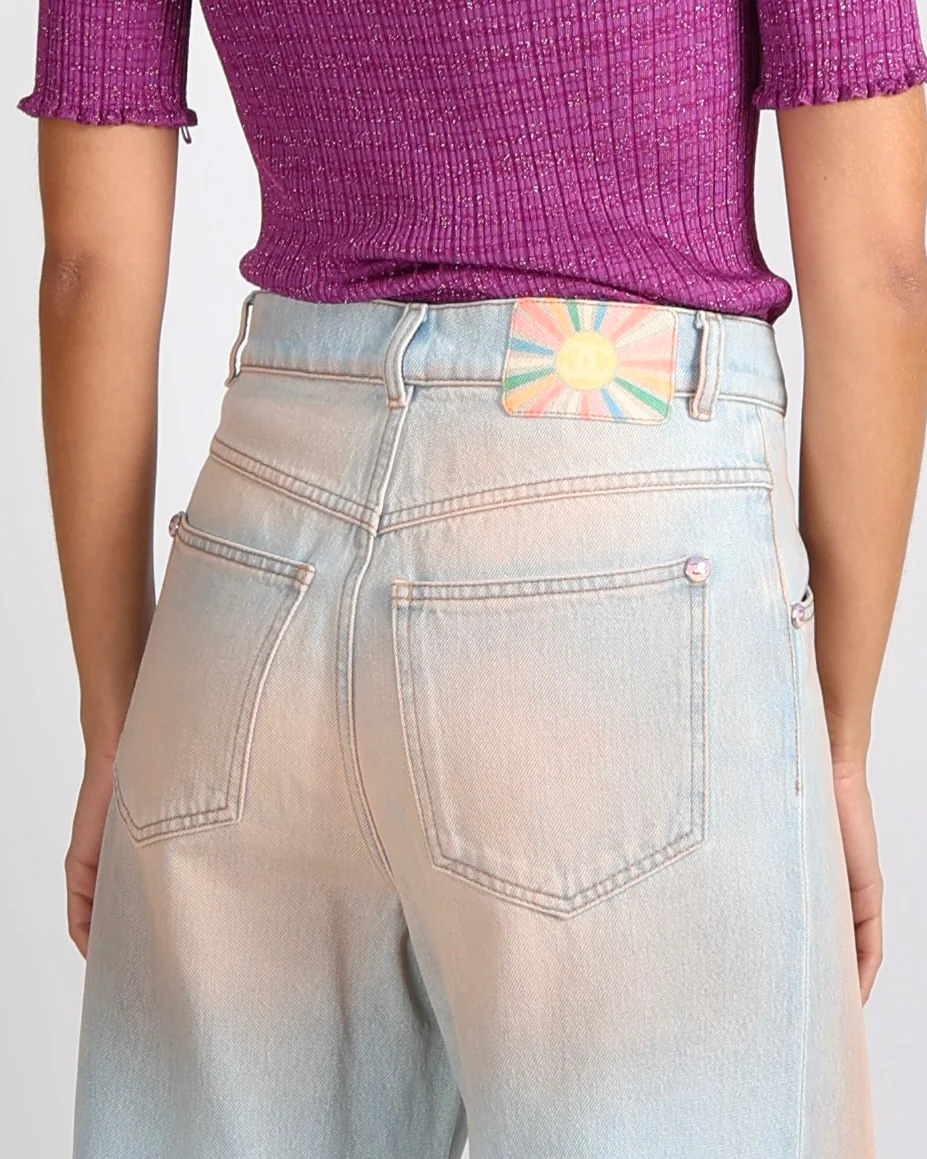Chanel Cruise 2023 Light Blue Wide-Leg Jeans with Pink Gradient Wash Effect and Rainbow Crystal CC Logo Button Detail Size FR 36 (UK 8) - Image 3