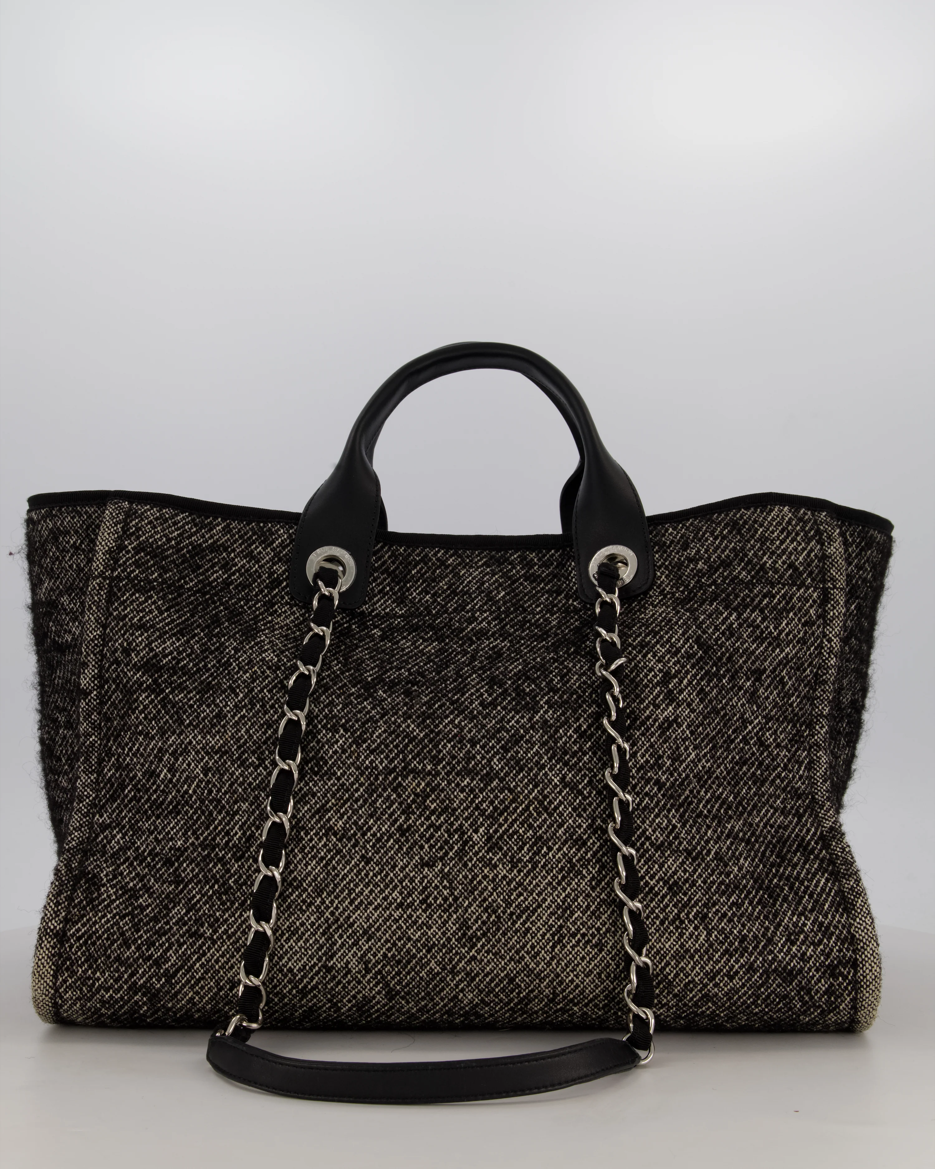 Chanel Large Deauville Tote Bag in Black & White Wool Canvas with Silver Hardware - Image 5
