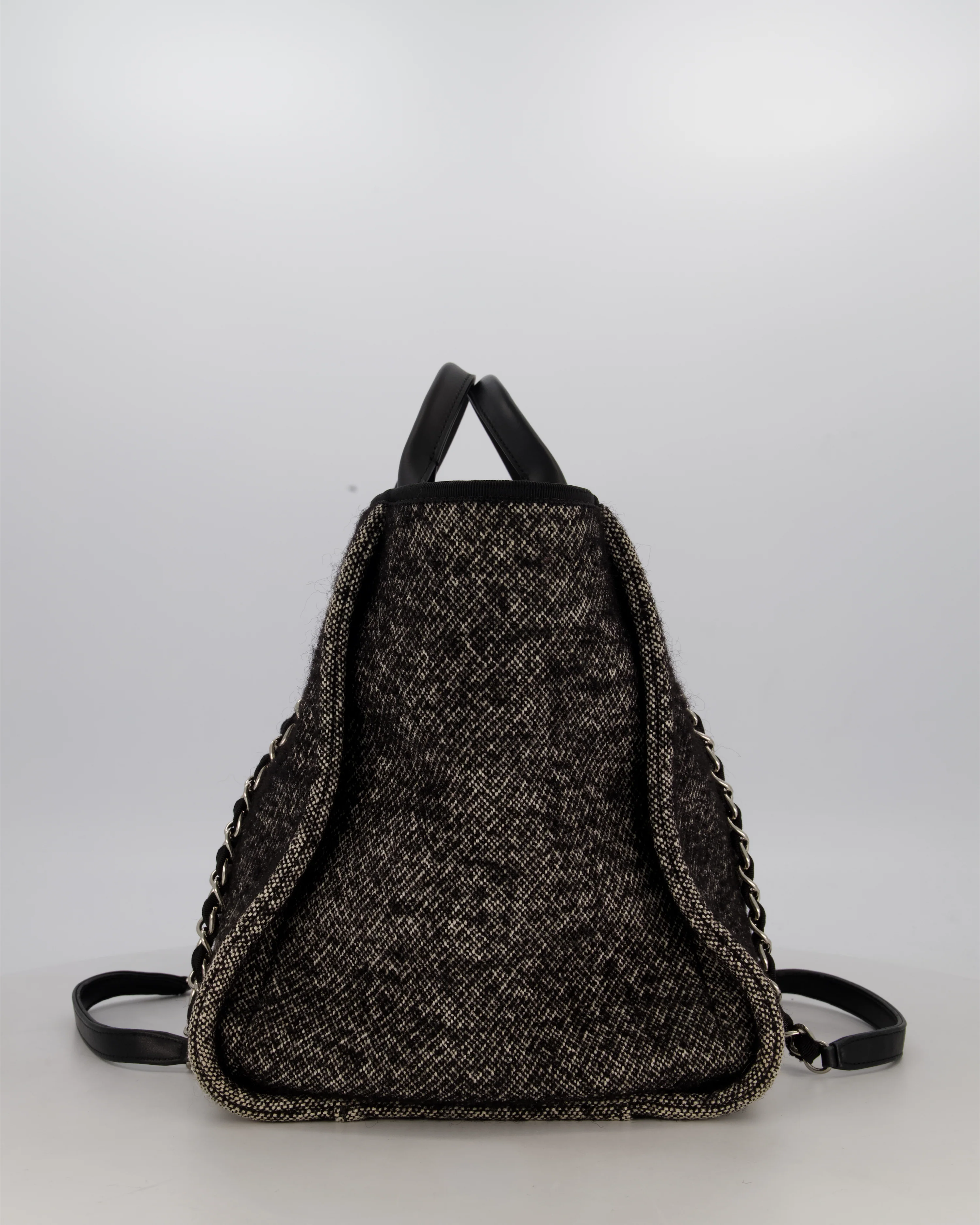 Chanel Large Deauville Tote Bag in Black & White Wool Canvas with Silver Hardware - Image 7