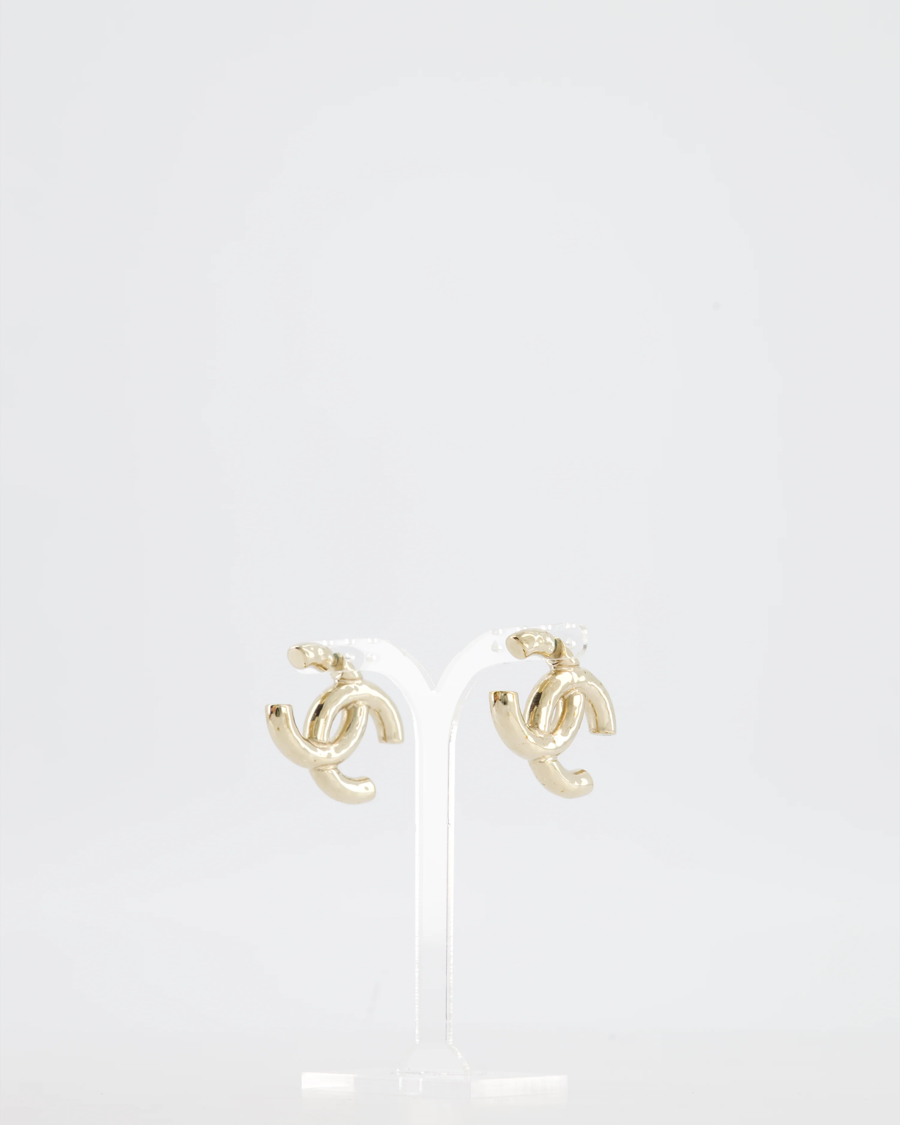 Chanel CC Logo Stud Earrings in Champagne Gold - Image 5