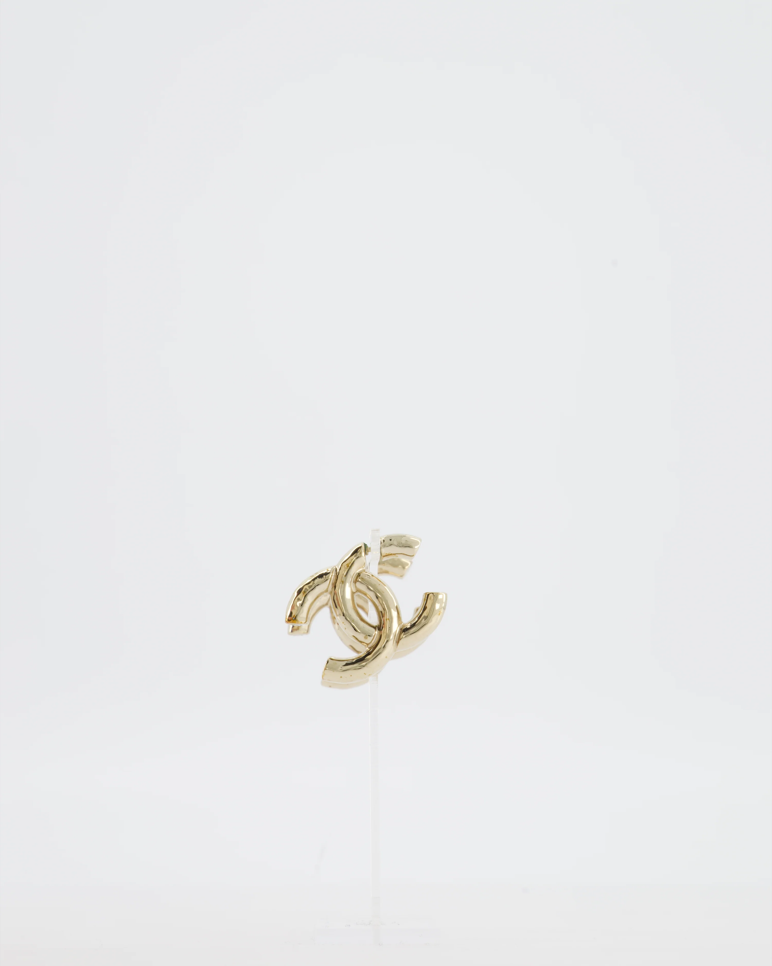 Chanel CC Logo Stud Earrings in Champagne Gold - Image 6