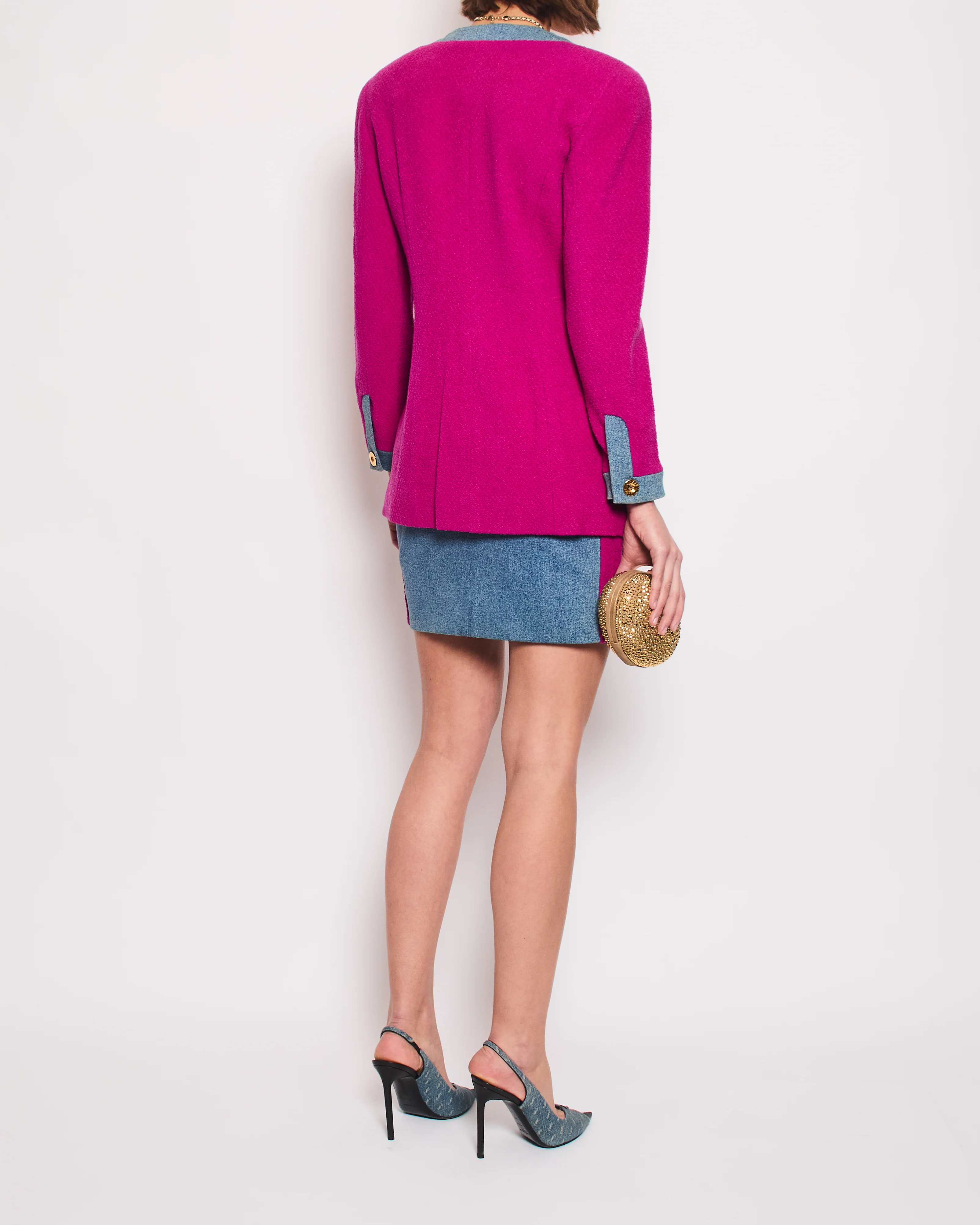 Chanel Fuchsia Pink Tweed Longline Blazer and Mini Skirt Set with Denim Trim & Gold Logo Button Detail Size FR 40 (UK 12) - Image 2