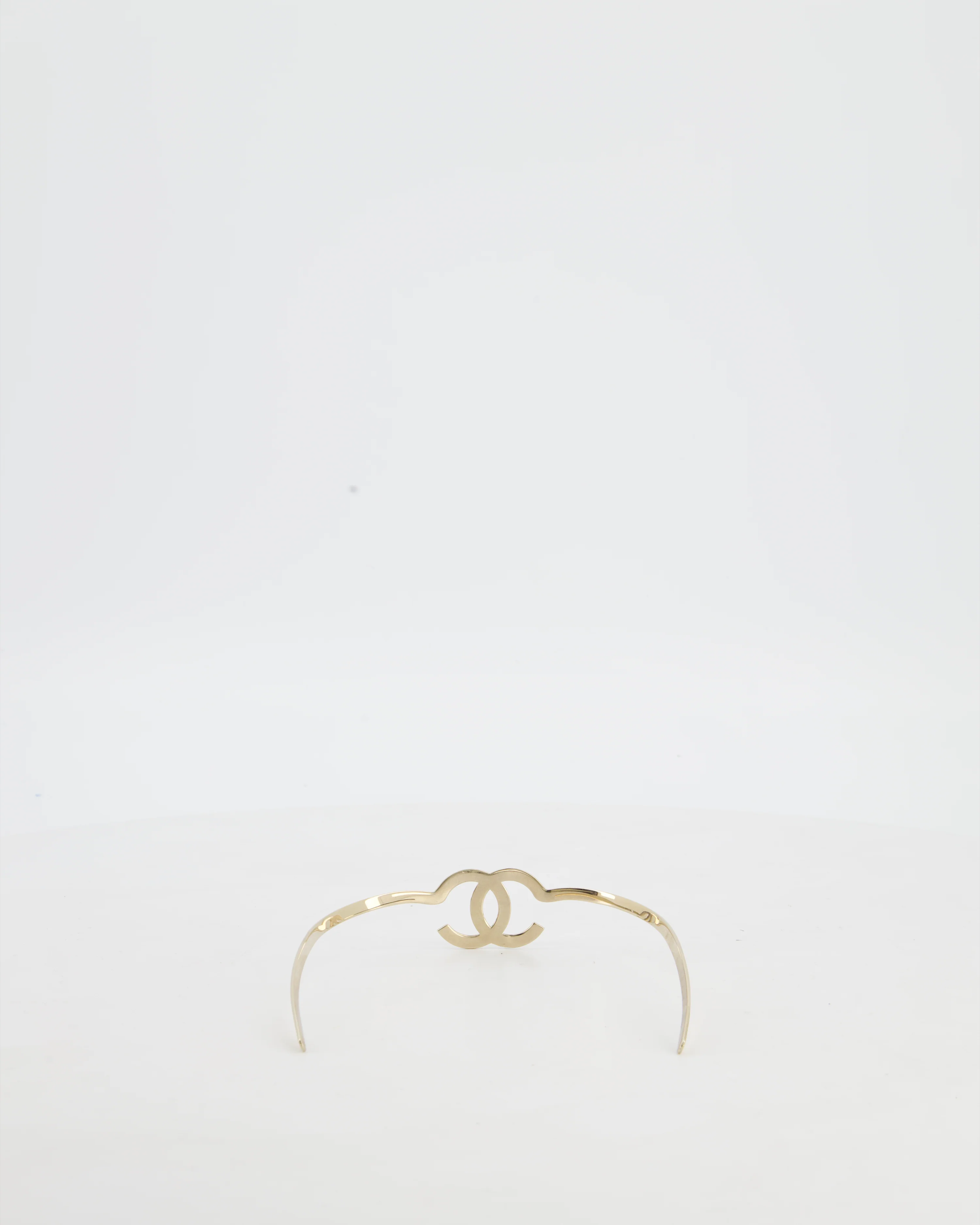 Chanel Champagne Gold Interlocking CC Metal Headband - Image 5