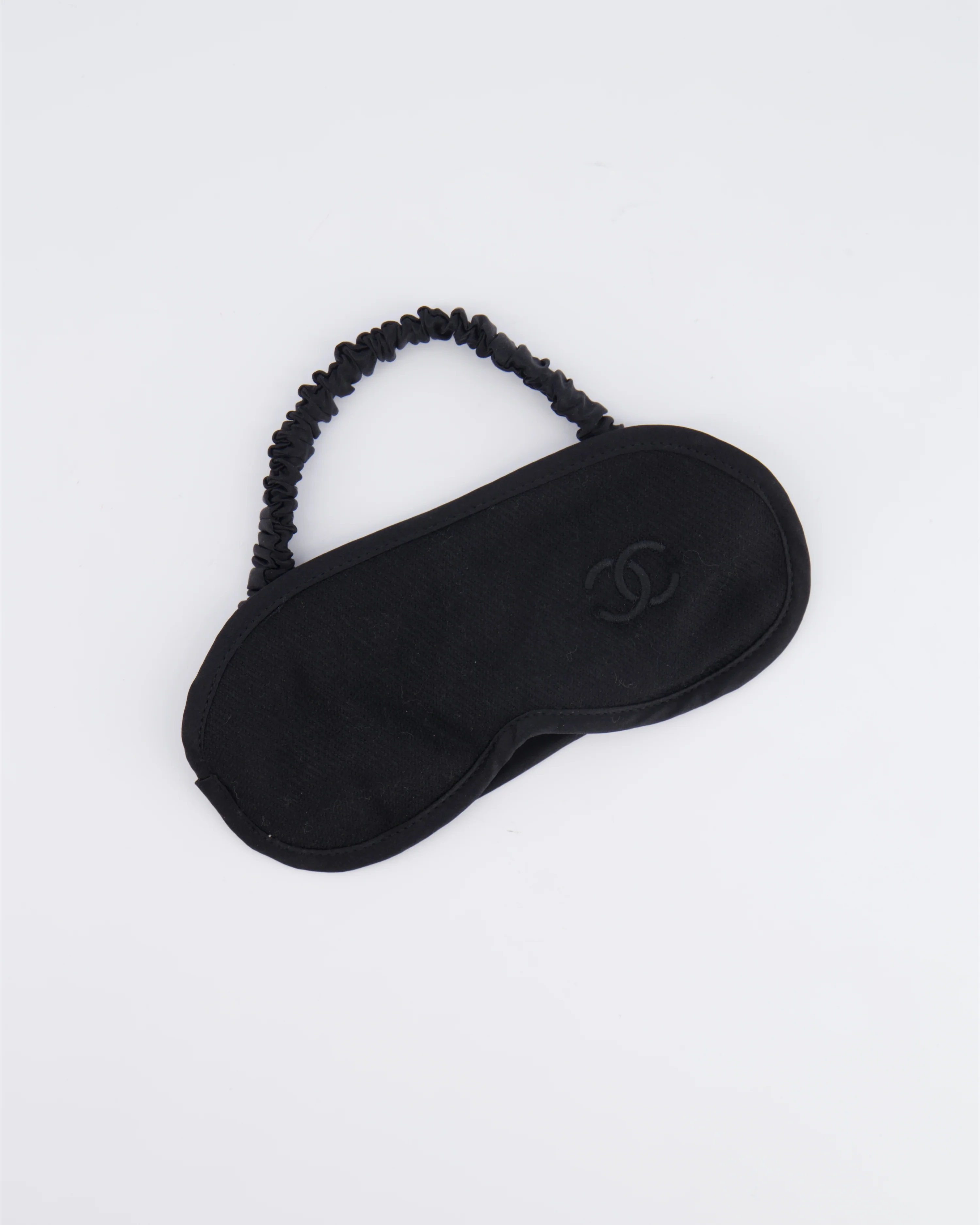 Chanel Grey and Black Wool Blanket, with Pouch and Eye Mask Set with CC Logo Prints - Image 4