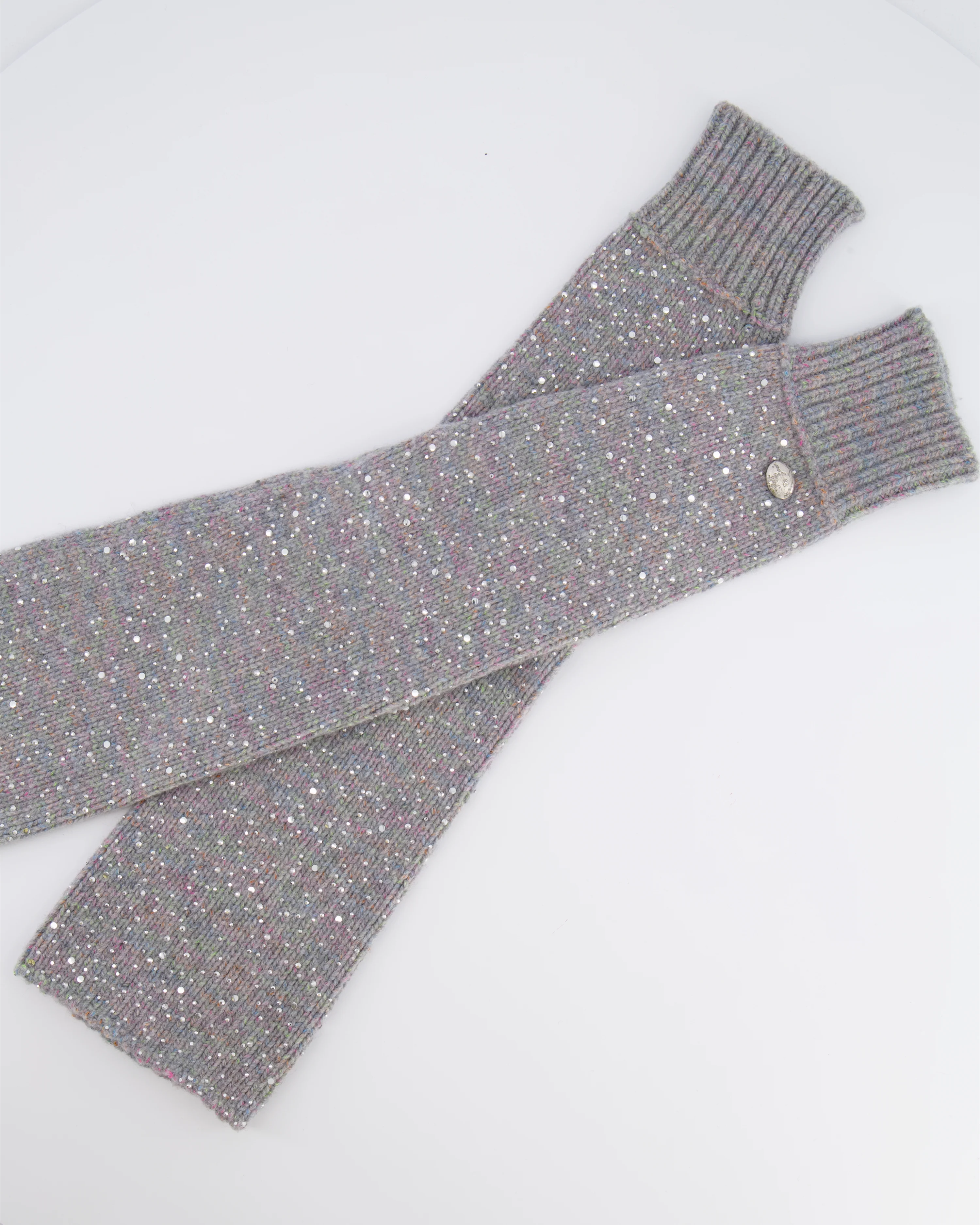 Chanel Grey and Multi-Colour Wool Knitted Long Mitten Gloves with Silver Sequin Embellishments Size M - Image 2