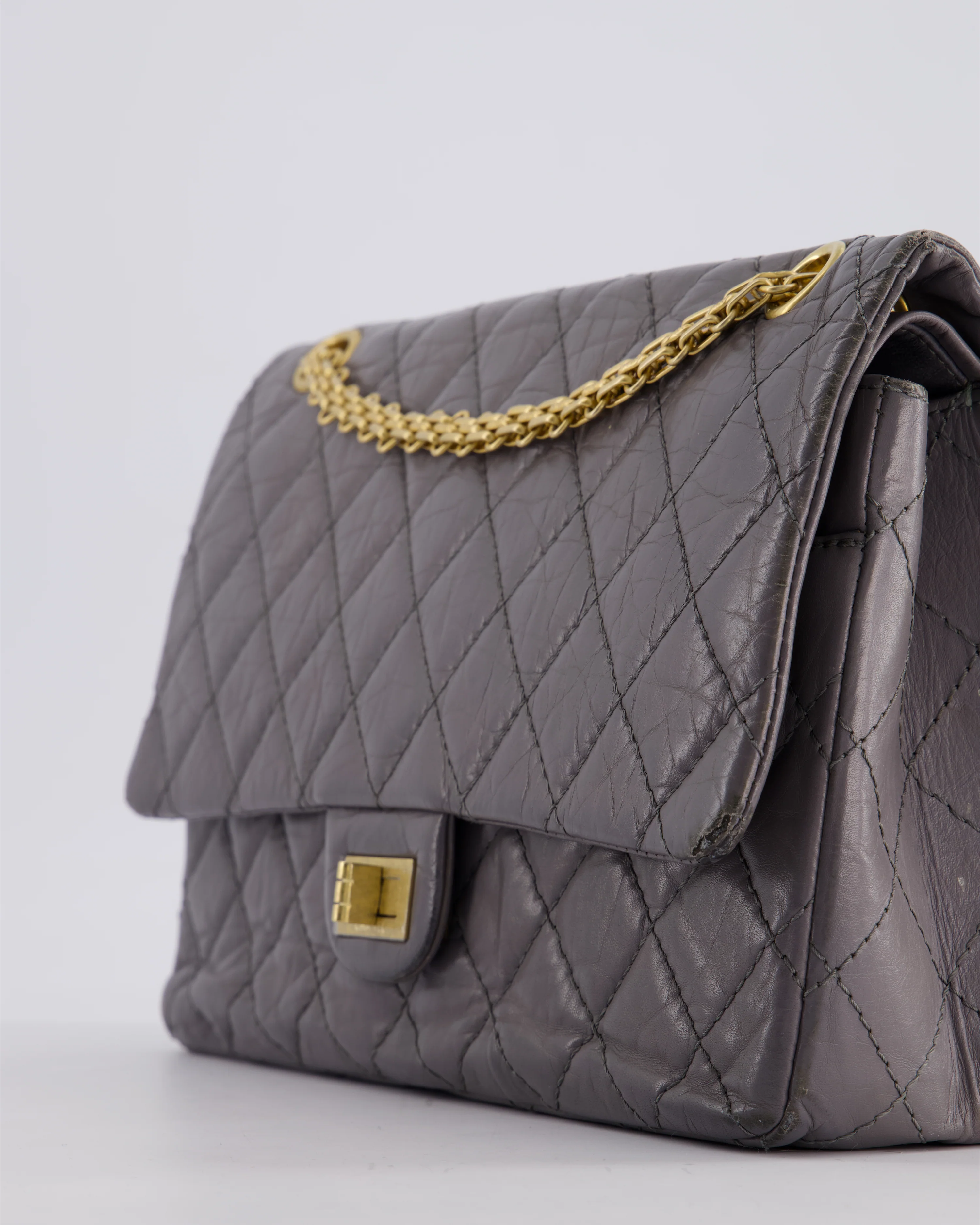 Chanel Grey Medium Reissue 2.55 Double Flap Bag in Quilted Crumpled Calfskin with Aged Gold Hardware - Image 12
