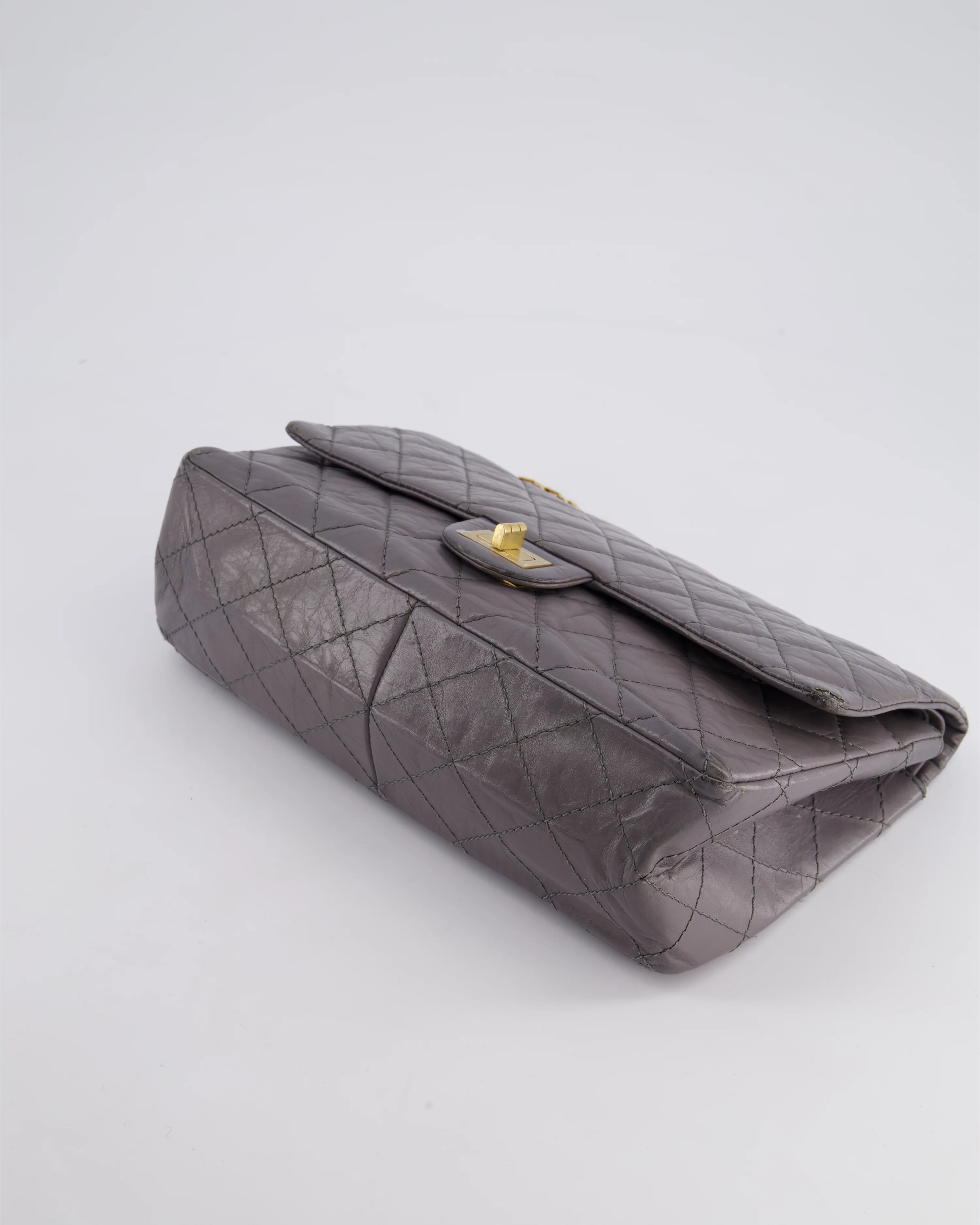 Chanel Grey Medium Reissue 2.55 Double Flap Bag in Quilted Crumpled Calfskin with Aged Gold Hardware - Image 19