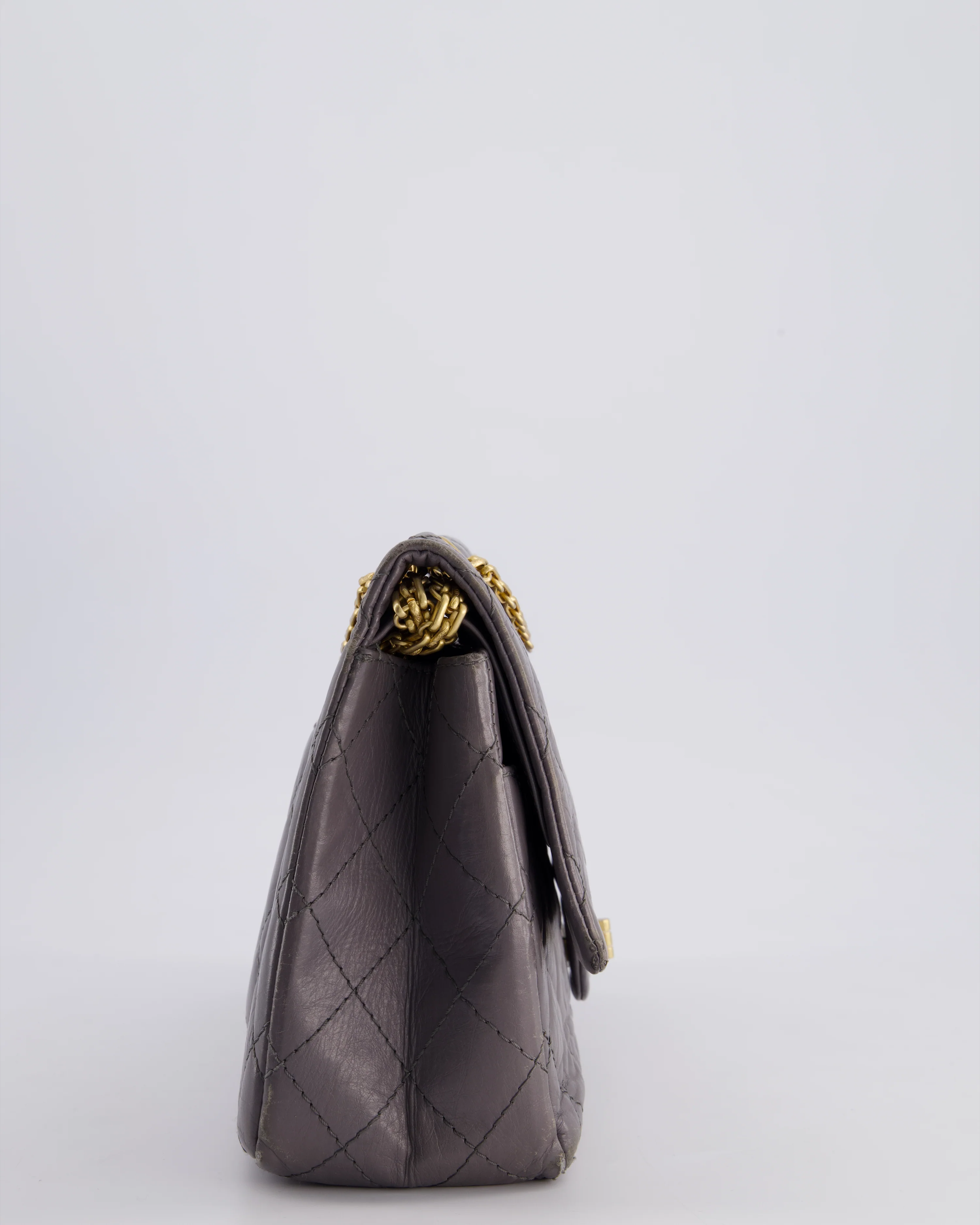 Chanel Grey Medium Reissue 2.55 Double Flap Bag in Quilted Crumpled Calfskin with Aged Gold Hardware - Image 5