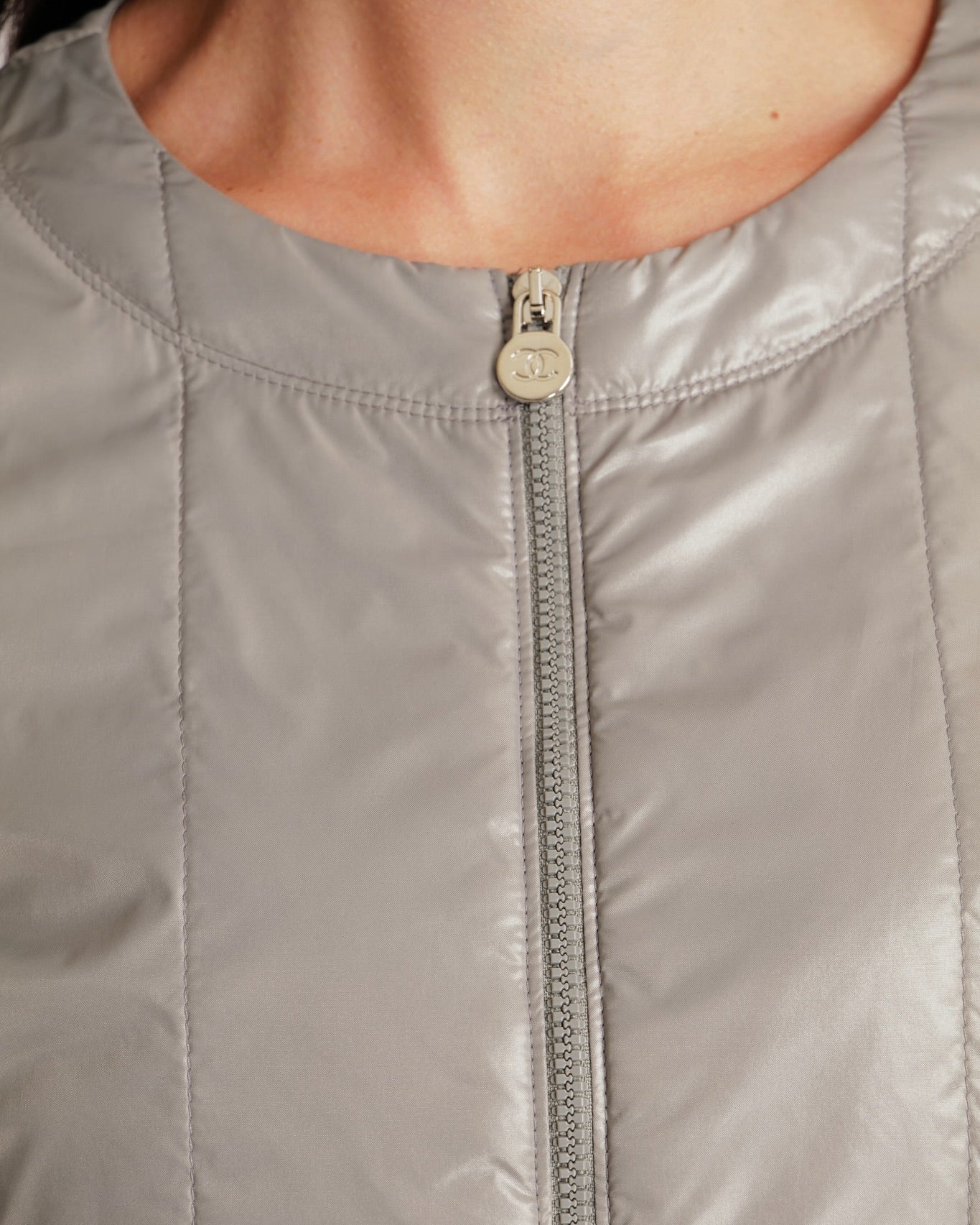 Chanel Grey Windbreaker Jacket with Silver CC Logo Buttons and Pocket Details Size FR 36 (UK 8) - Image 3