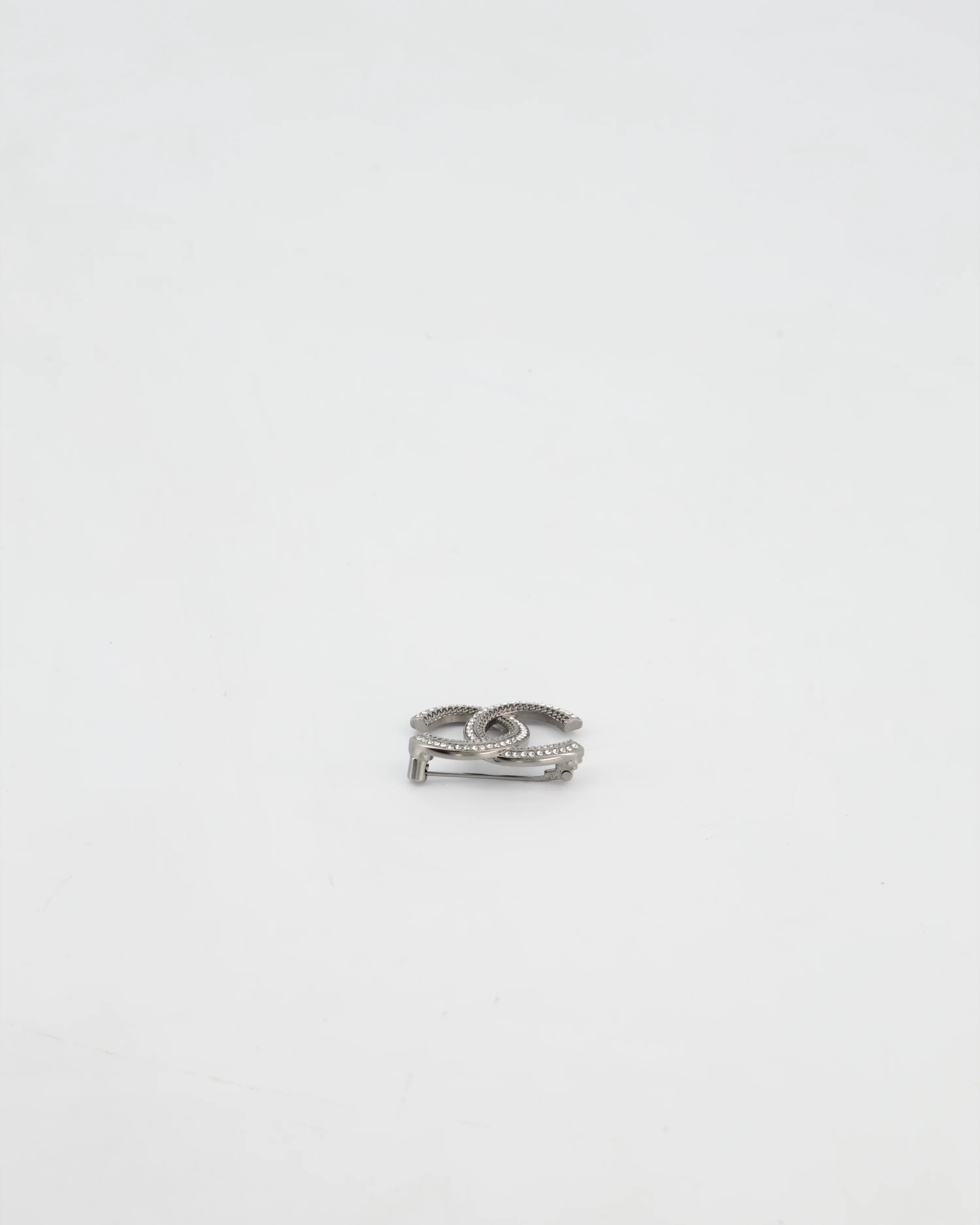 Chanel Gunmetal Silver CC Logo Brooch with Crystal Detail - Image 5
