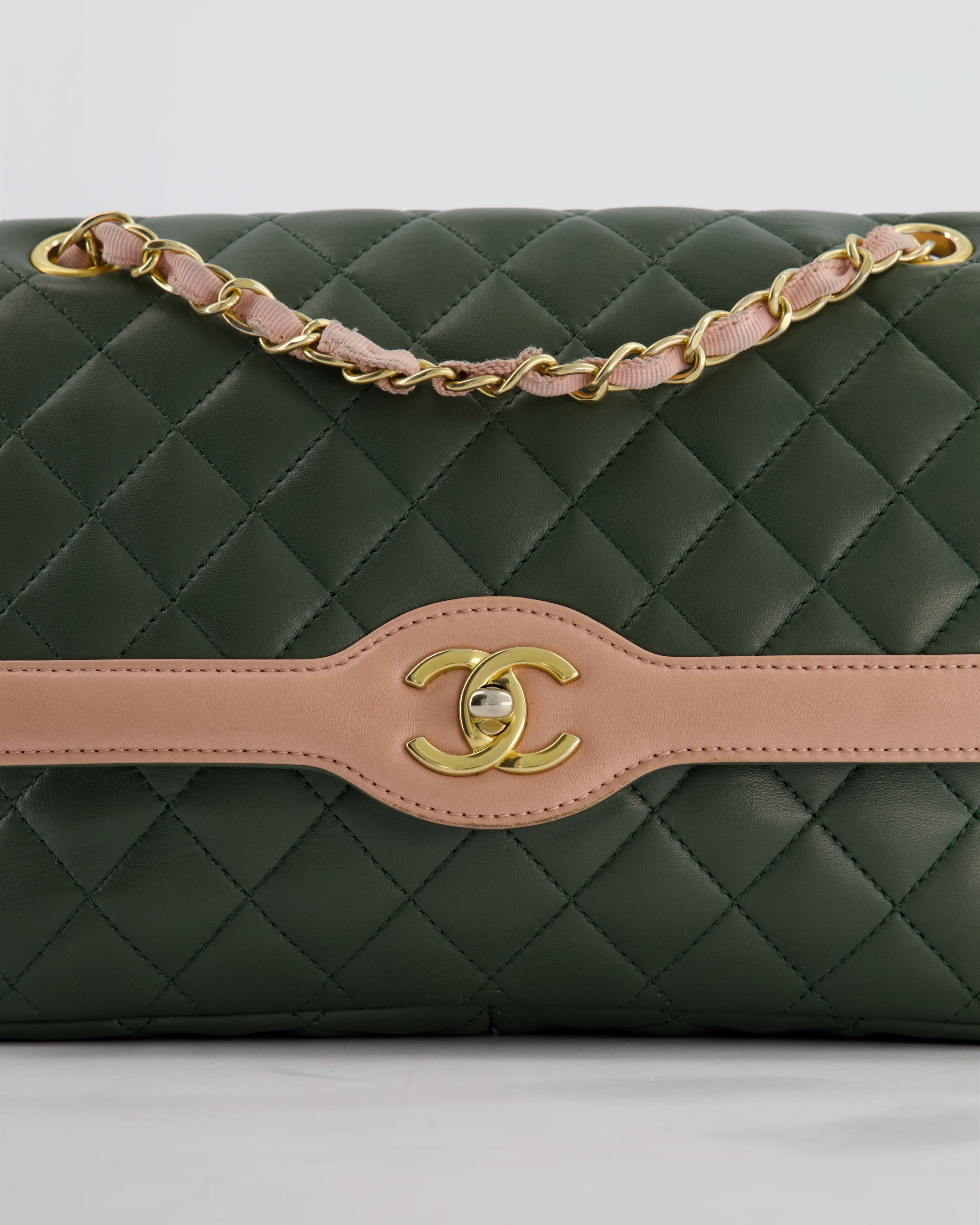Chanel Khaki and Pink Single Flap Bag in Lambskin Leather with Gold Hardware - Image 16