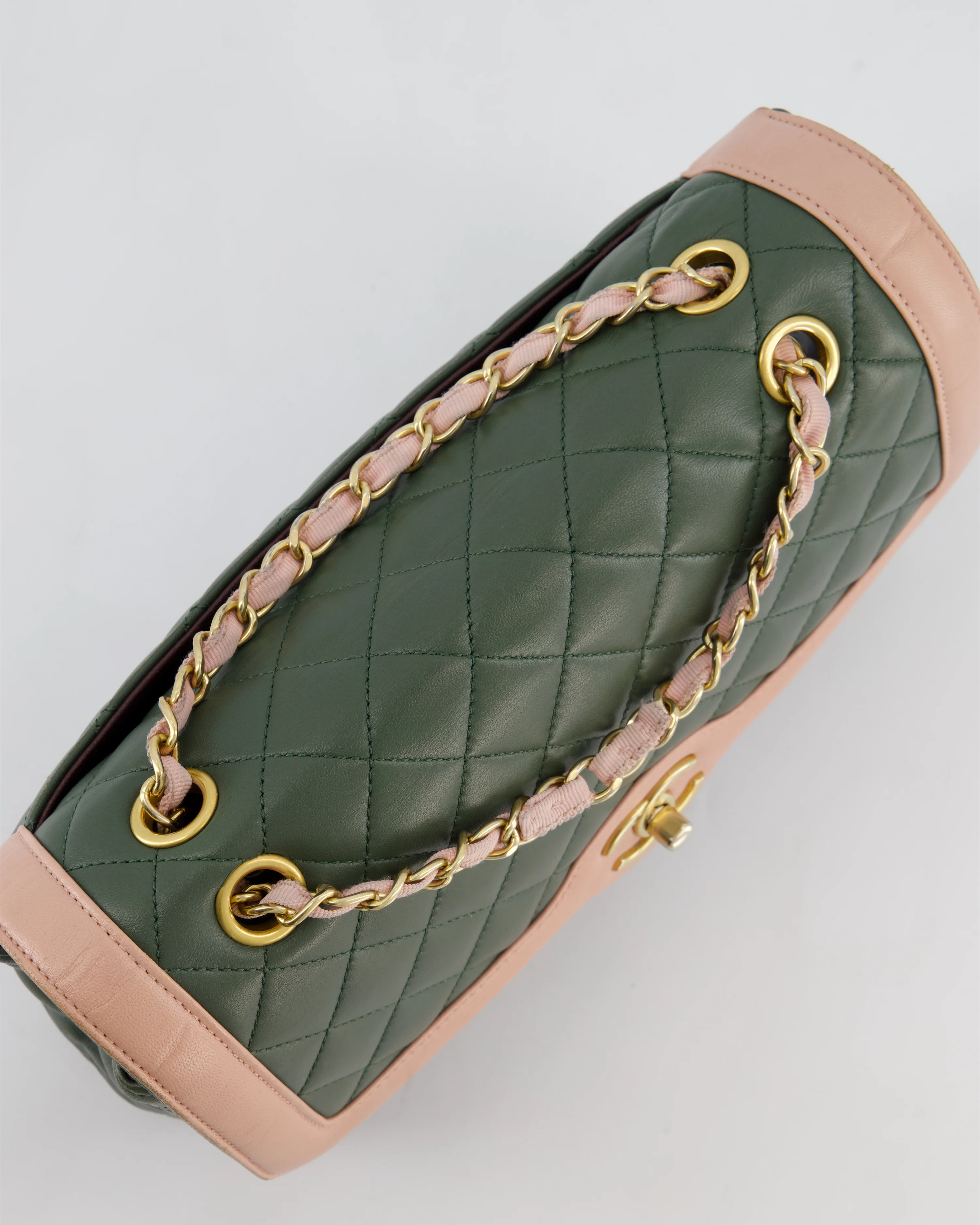 Chanel Khaki and Pink Single Flap Bag in Lambskin Leather with Gold Hardware - Image 17
