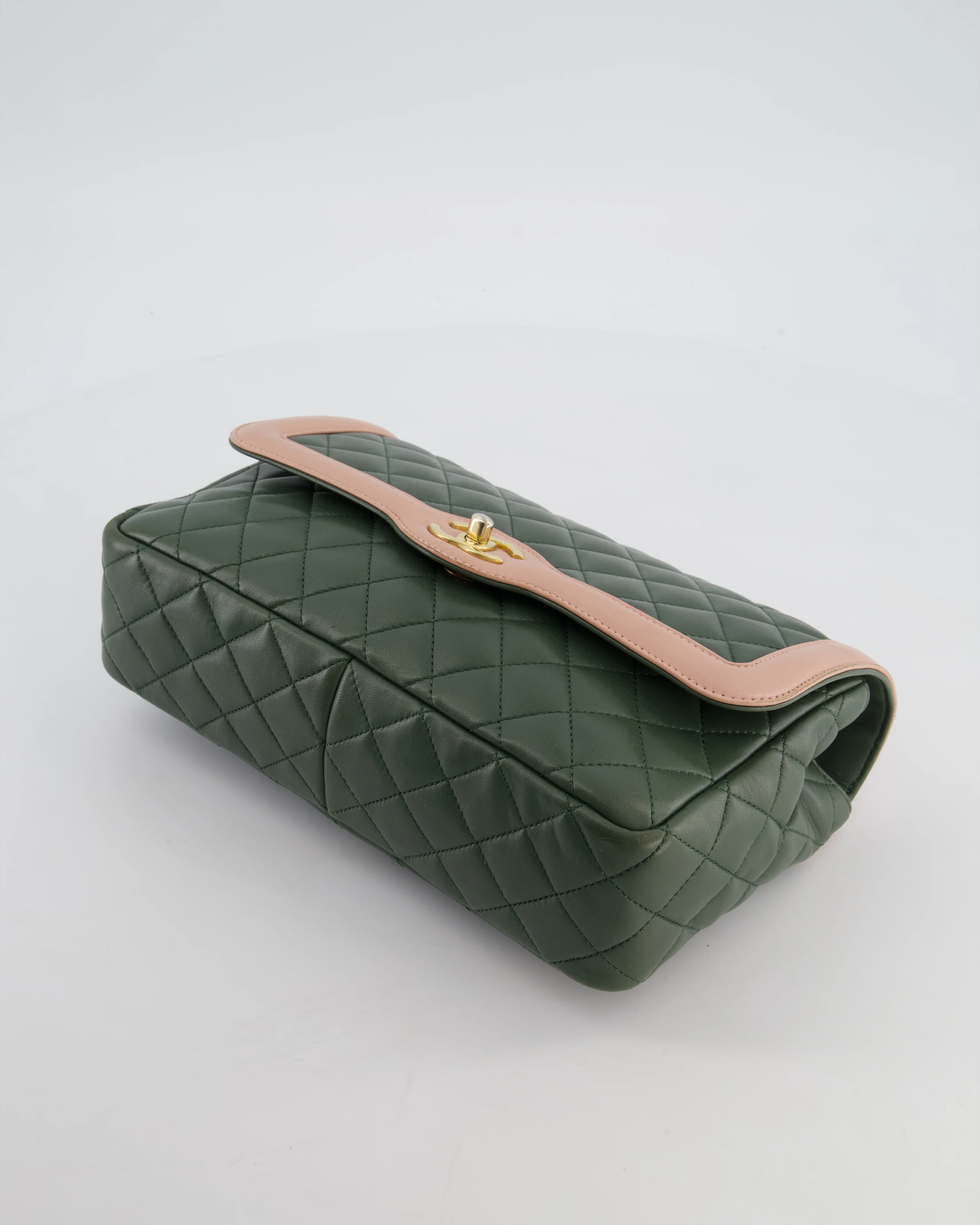 Chanel Khaki and Pink Single Flap Bag in Lambskin Leather with Gold Hardware - Image 22