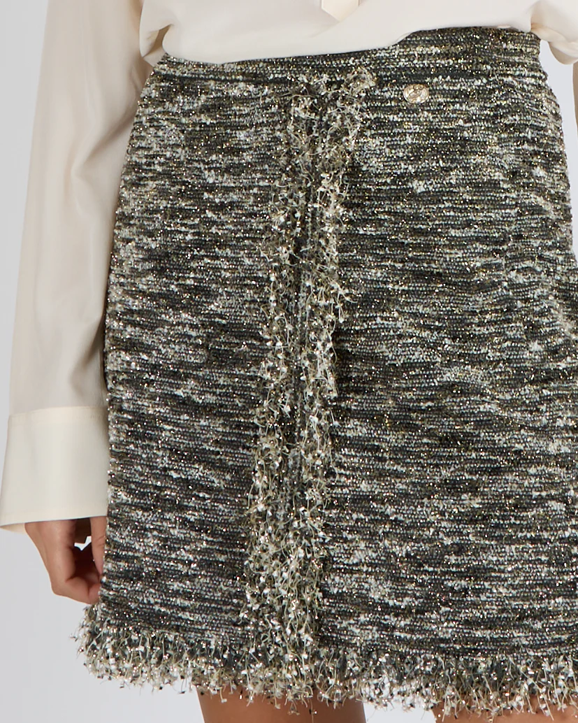 Chanel Paris Greece Resort 2018 Khaki, Cream and Metallic Gold Tweed Mini Skirt Size FR 36 (UK 8) - Image 3