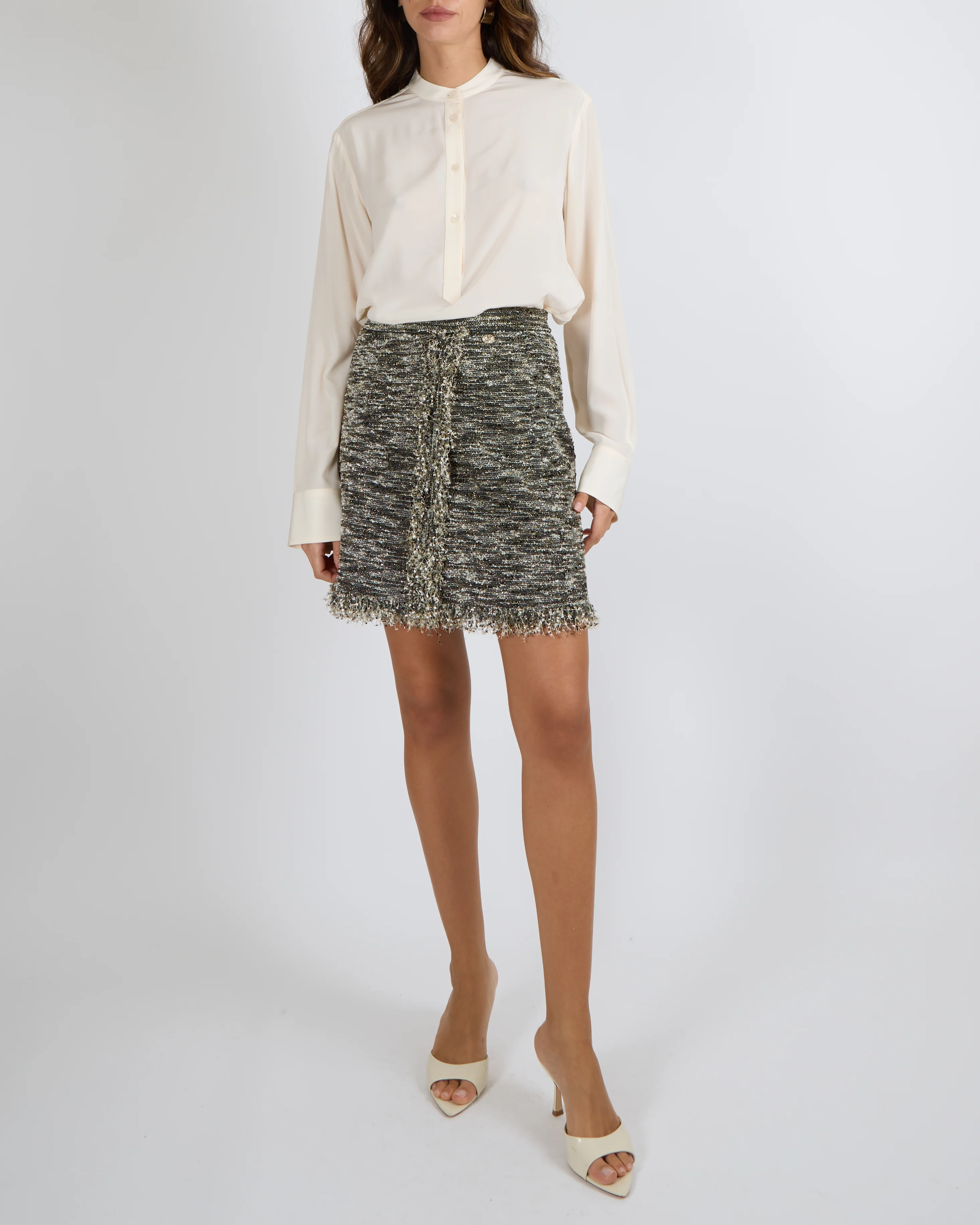 Chanel Paris Greece Resort 2018 Khaki, Cream and Metallic Gold Tweed Mini Skirt Size FR 36 (UK 8) - Image 4