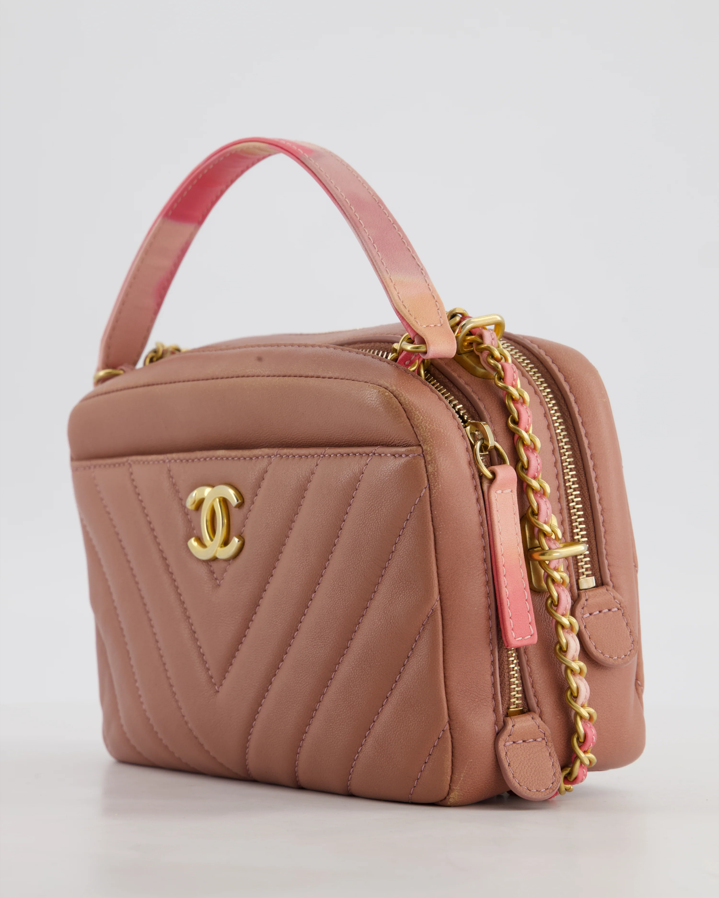 Chanel Dusty Pink Camera Bag in Chevron Lambskin Leather with Brushed Gold Hardware and Multicolour Leather Strap - Image 13