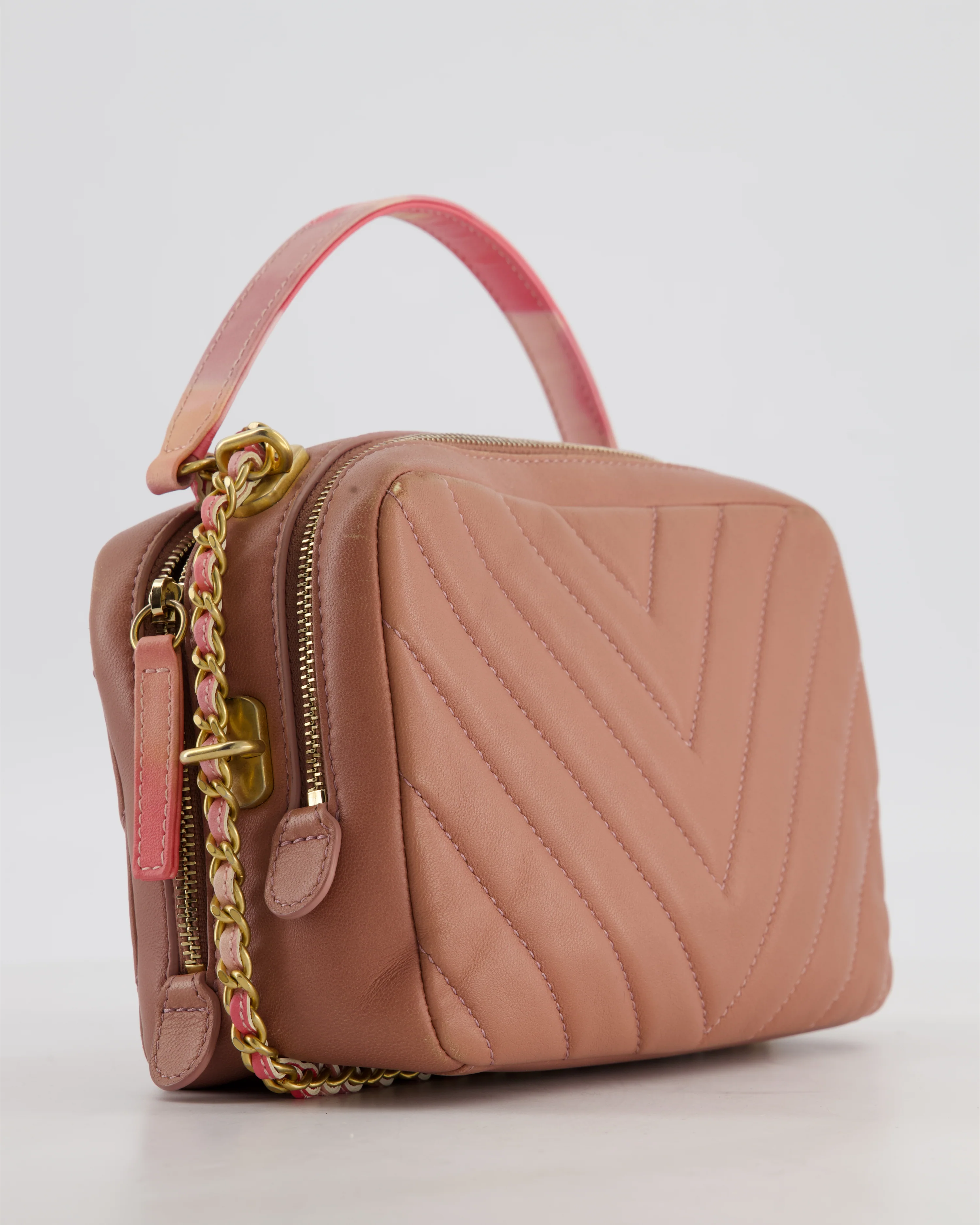 Chanel Dusty Pink Camera Bag in Chevron Lambskin Leather with Brushed Gold Hardware and Multicolour Leather Strap - Image 15