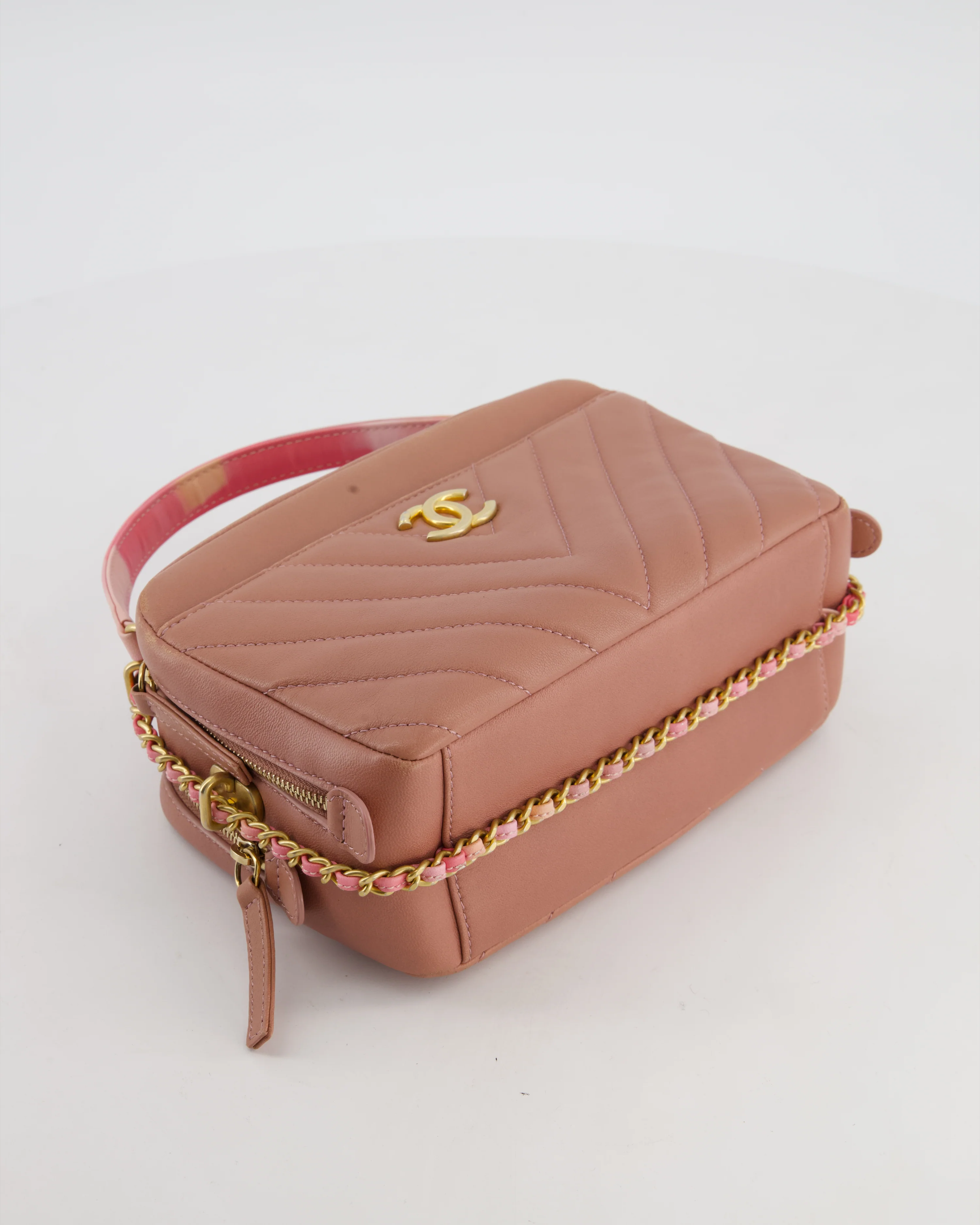 Chanel Dusty Pink Camera Bag in Chevron Lambskin Leather with Brushed Gold Hardware and Multicolour Leather Strap - Image 21