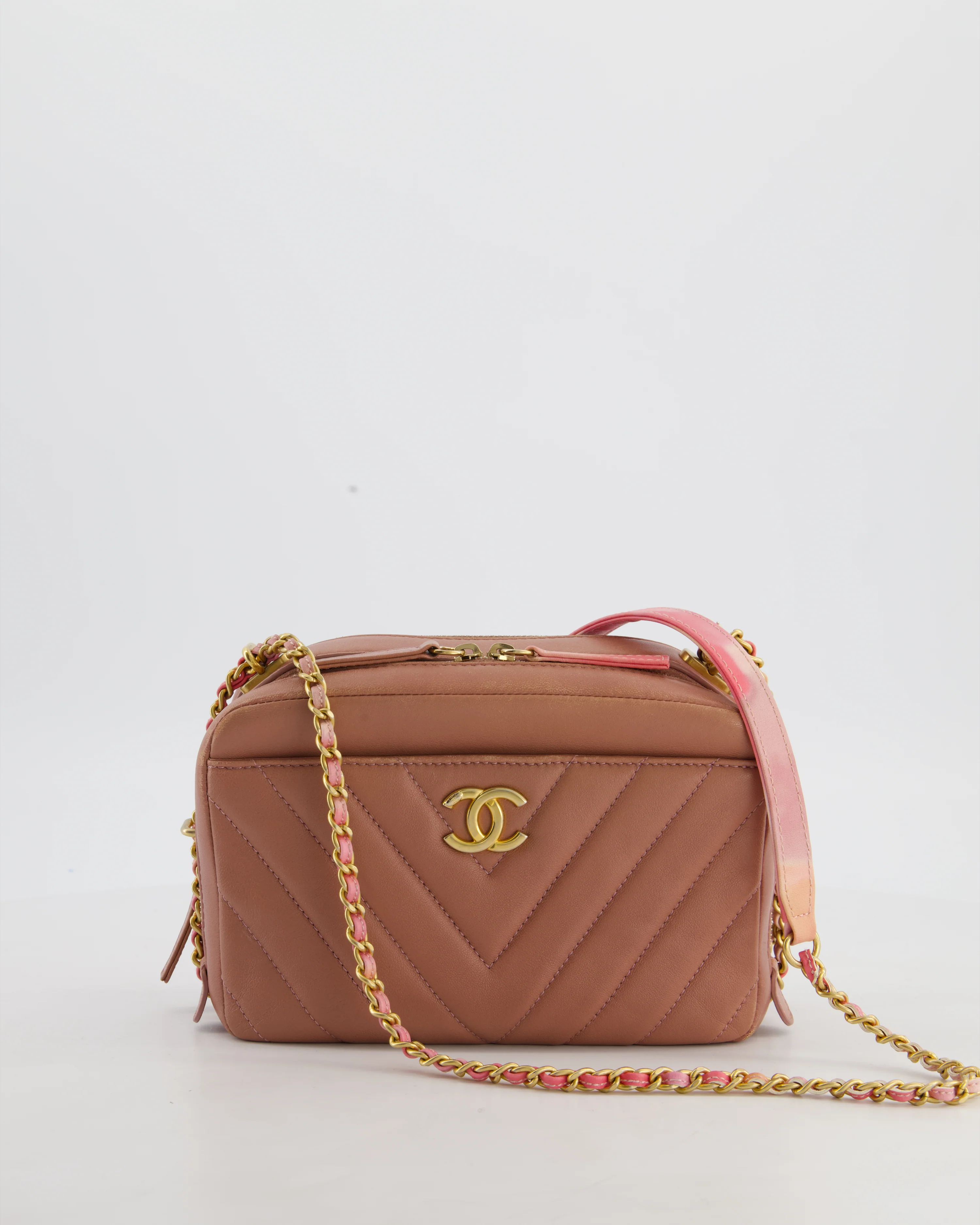 Chanel Dusty Pink Camera Bag in Chevron Lambskin Leather with Brushed Gold Hardware and Multicolour Leather Strap - Image 24