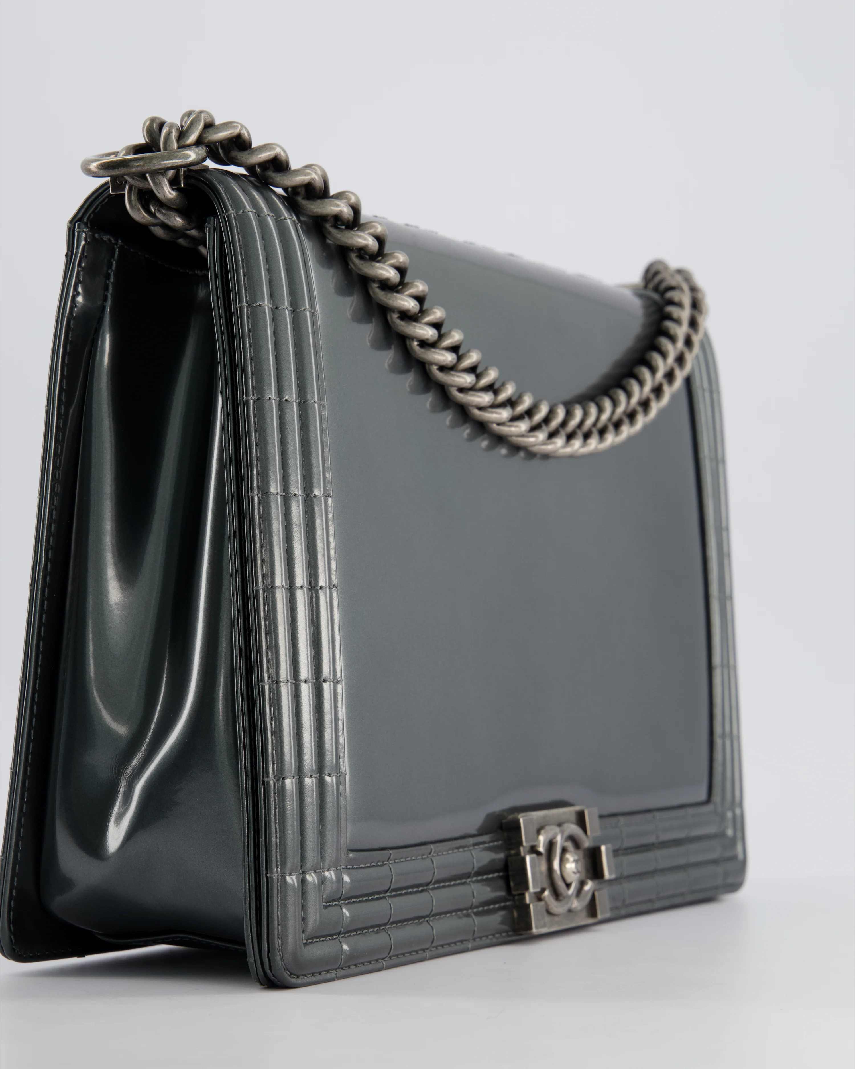 Chanel Large Dark Grey Boy Bag in Patent Leather with Ruthenium Hardware - Image 9