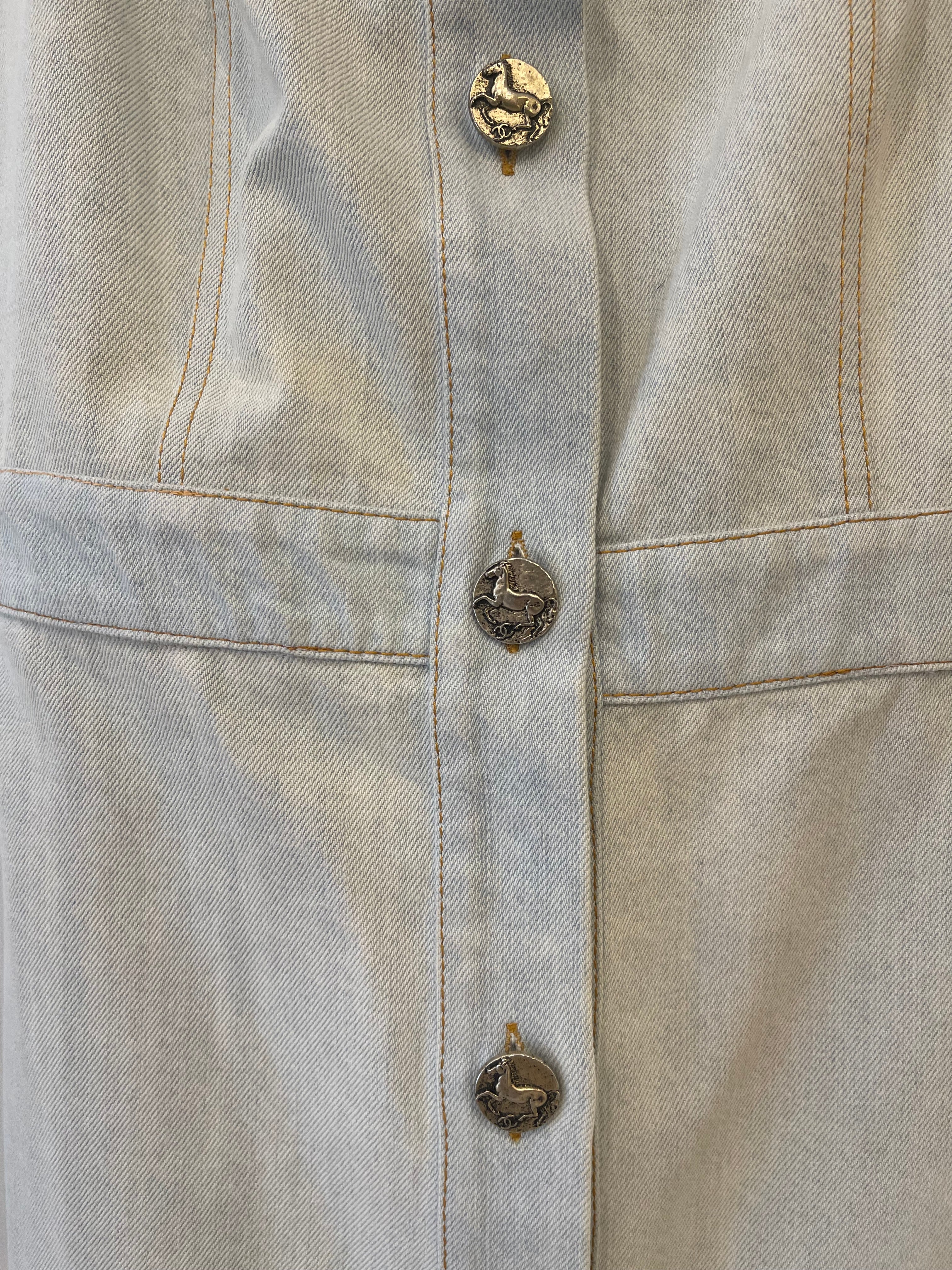 Chanel 18C Light Blue Denim Mini Dress with Button Detail Size FR 38 (UK 10) RRP £2,200 - Image 11