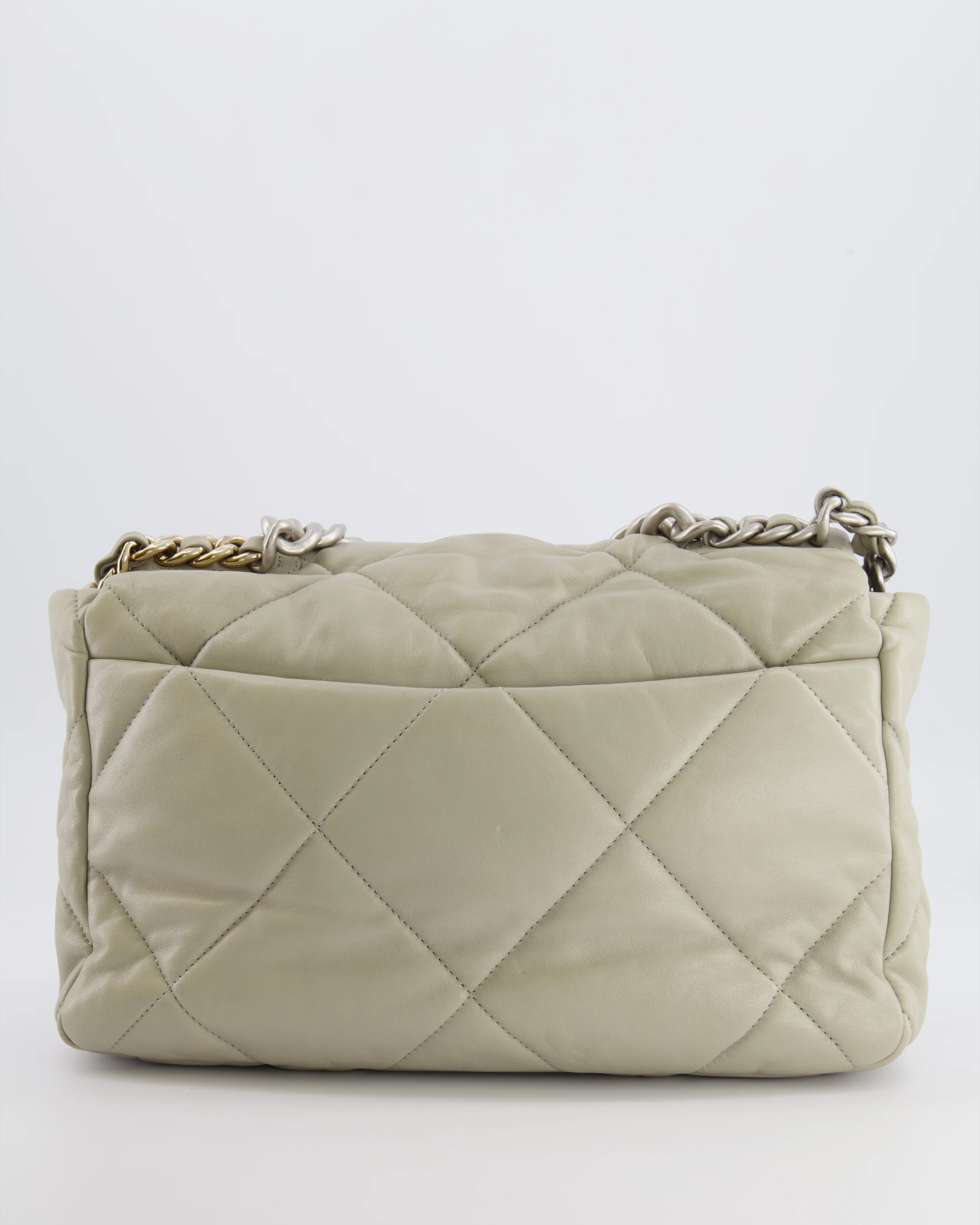 Chanel Light Grey Medium 19 Bag in Quilted Goatskin Leather with Mixed Hardware - Image 9
