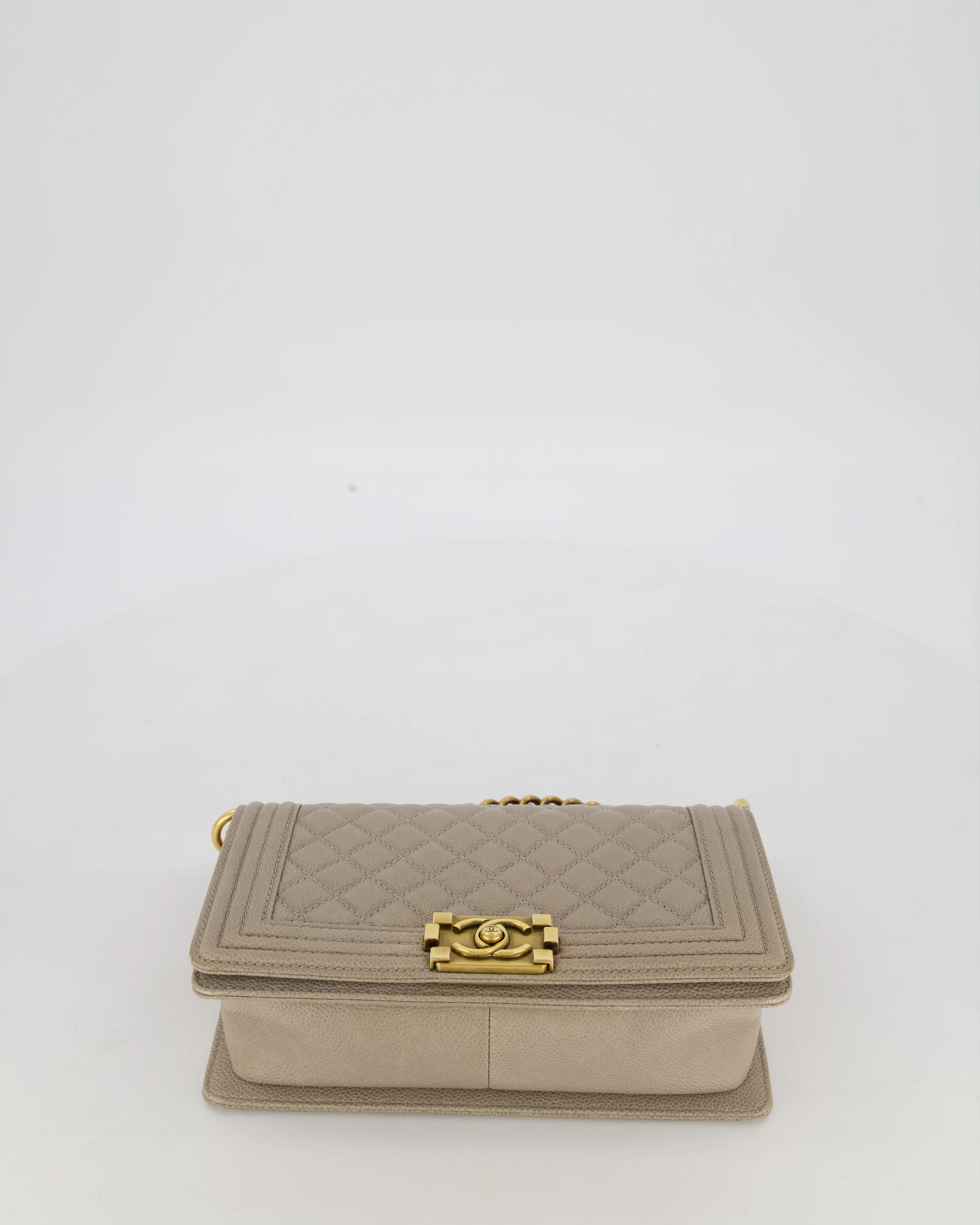 Chanel Light Taupe Grey Medium Boy Bag in Caviar Leather with Antique Gold Hardware - Image 19