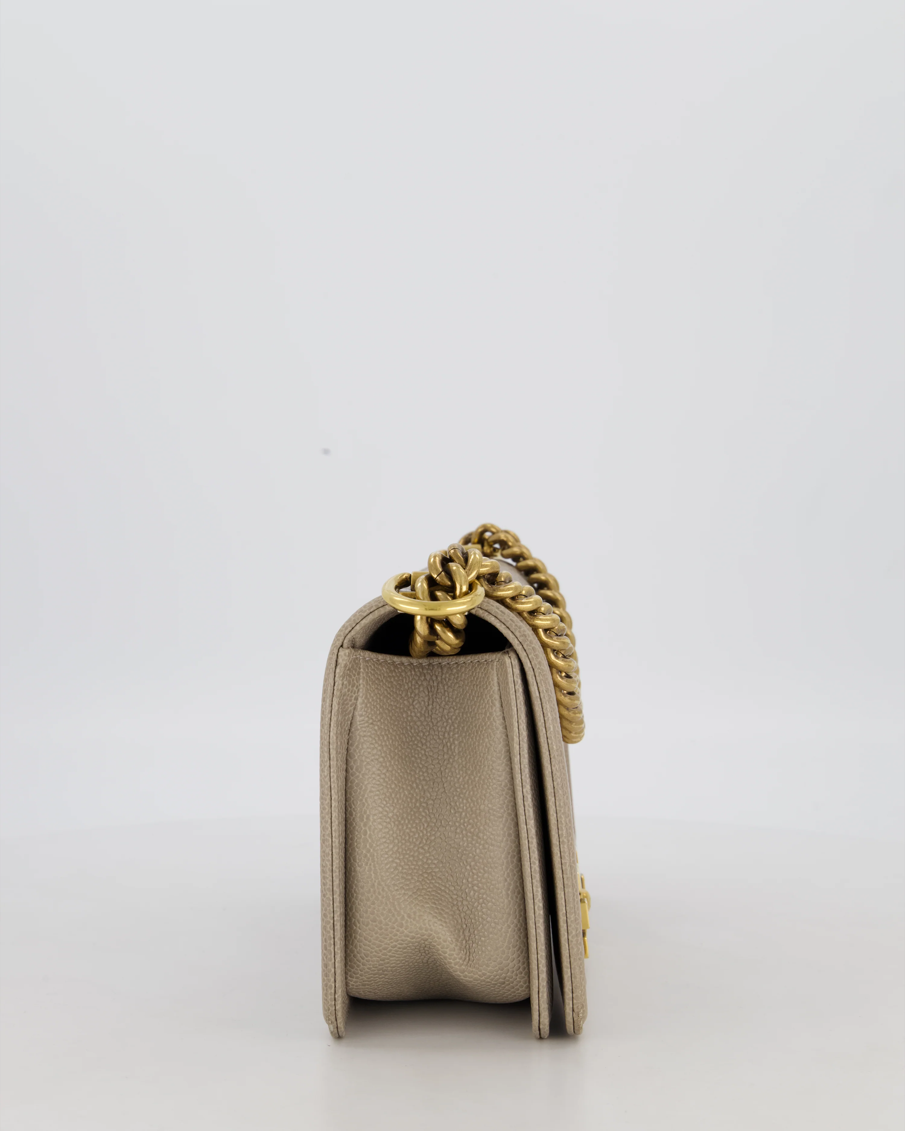 Chanel Light Taupe Grey Medium Boy Bag in Caviar Leather with Antique Gold Hardware - Image 4