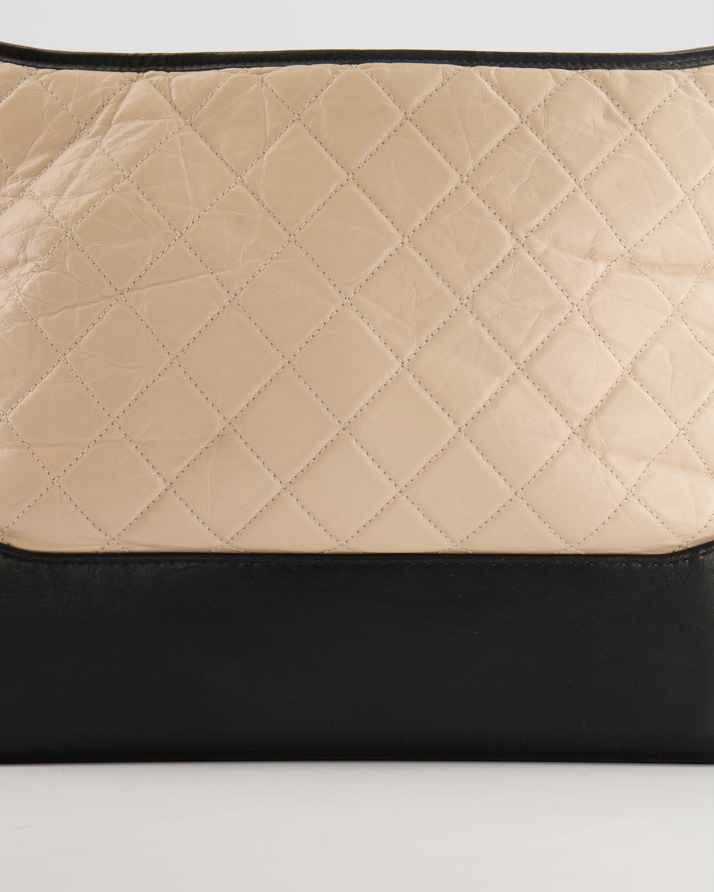 Chanel Large Gabrielle Bag in Beige and Black Crumpled Calfskin Leather with Mixed Hardware - Image 10