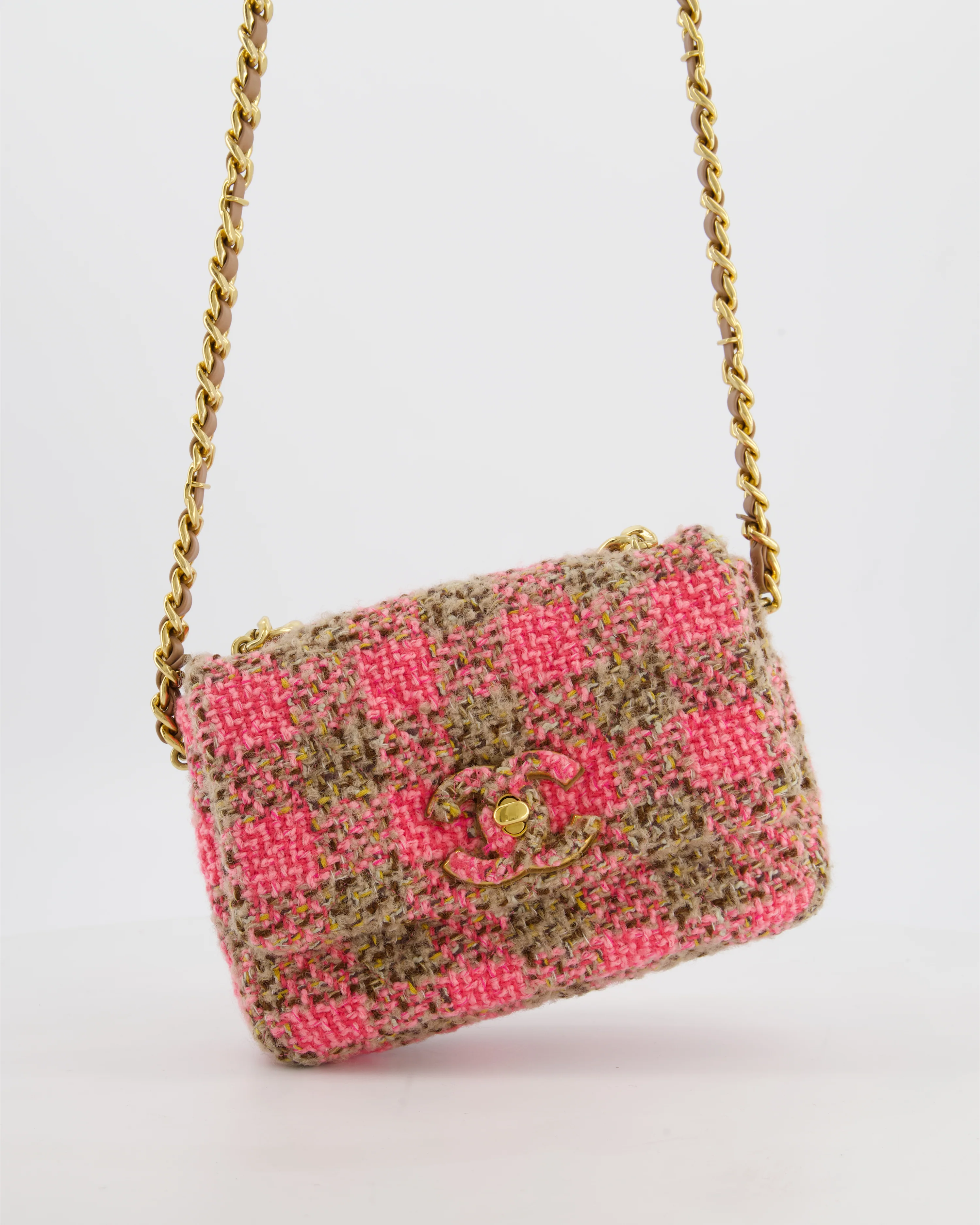 Chanel Mini 19 Flap Bag in Pink, Beige Check Tweed with Gold Hardware and Chunky Gold Chain Handle - Image 5