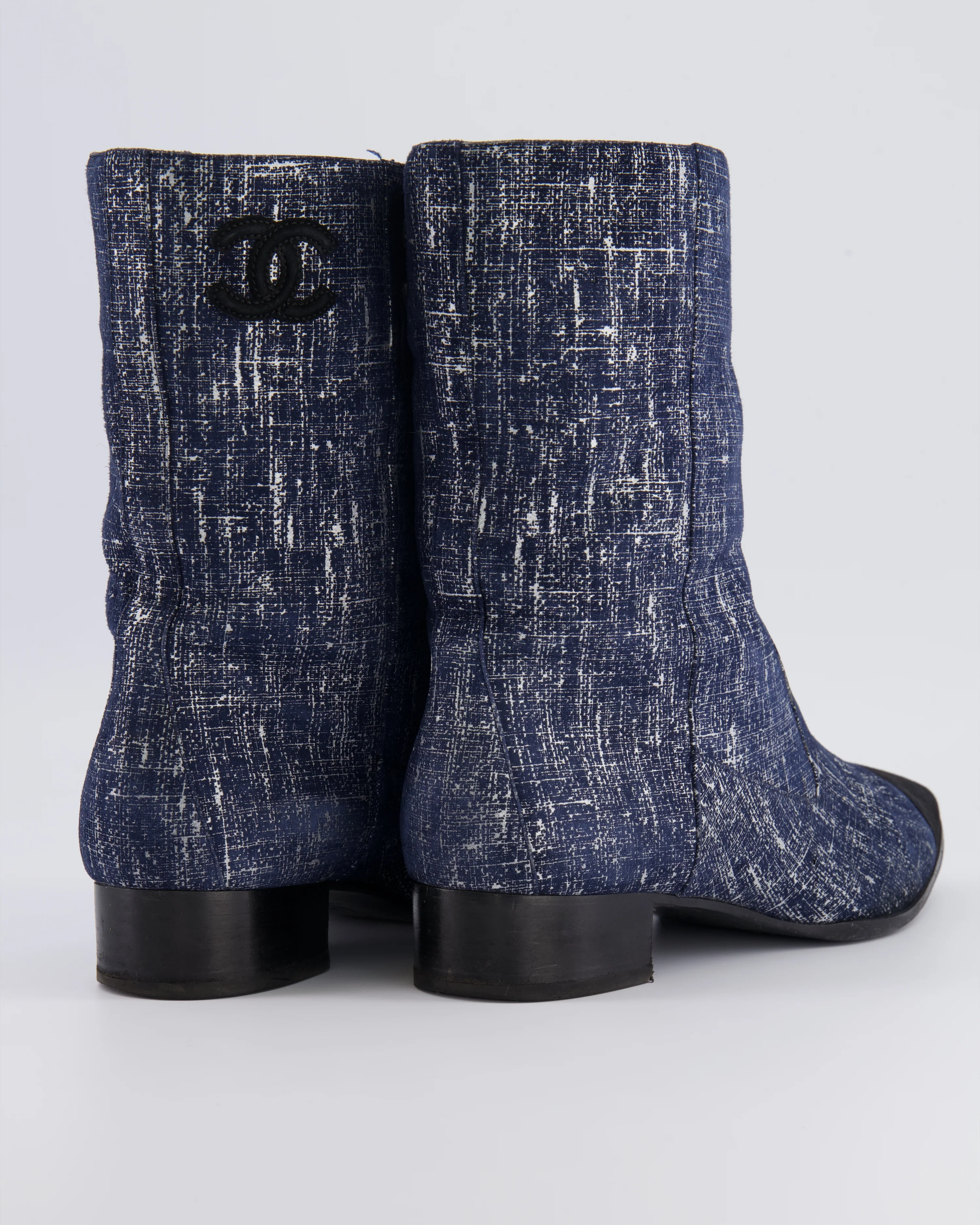 Chanel Navy Boots with Black Suede Toe Cap and Embroidered CC Logo Detail Size EU 40.5 C - Image 2