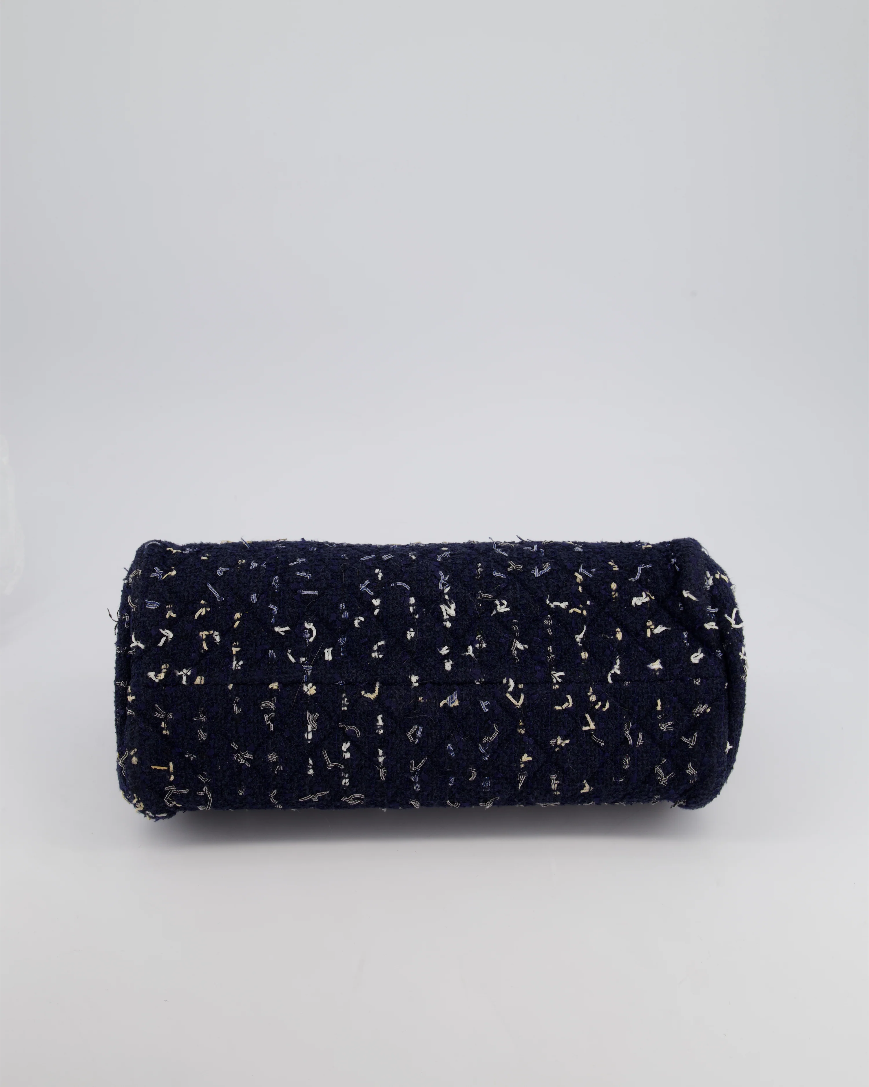 Chanel Navy Blue & White Tweed Mademoiselle Shoulder Bag With Antique Gold Hardware - Image 19