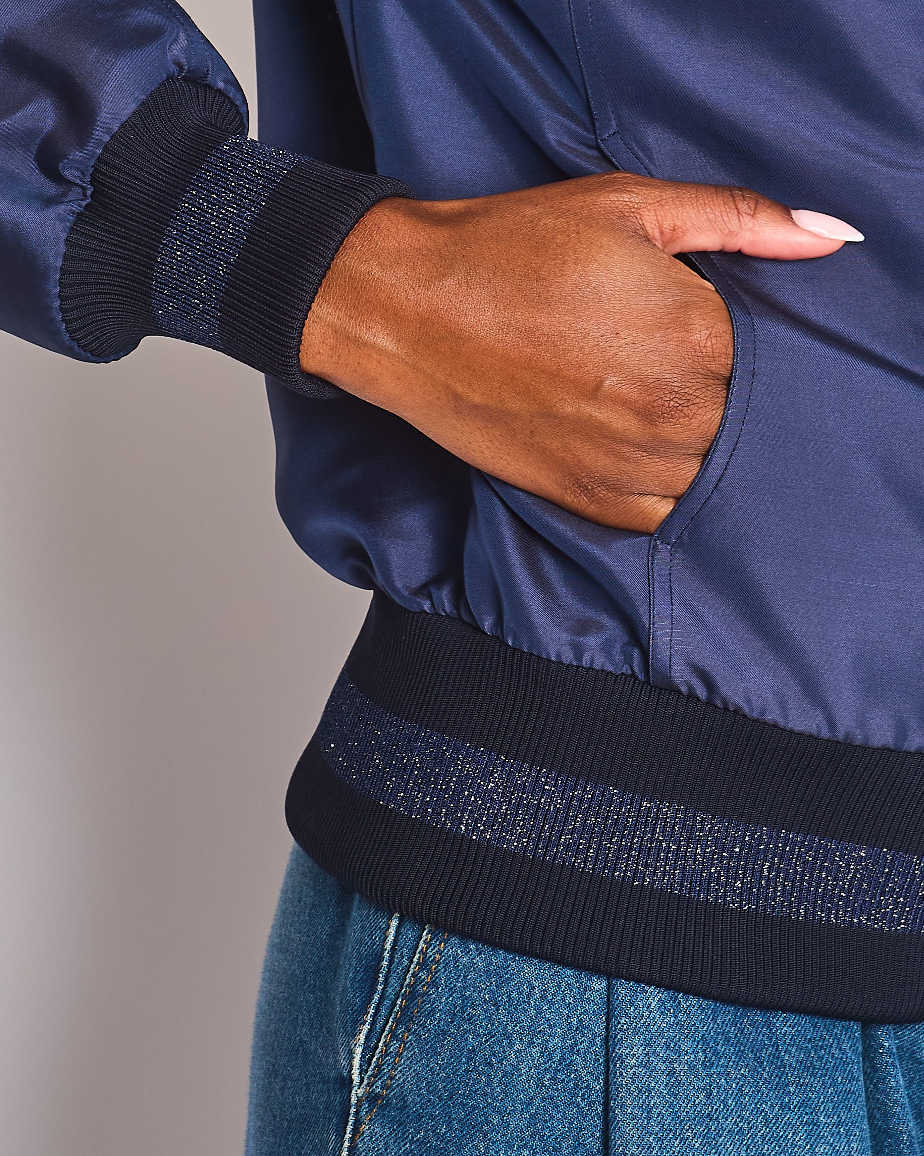 Chanel 17/A Navy Satin Bomber Jacket with Glitter Trim and CC Button Detail Size FR 34 (UK 6) - Image 4