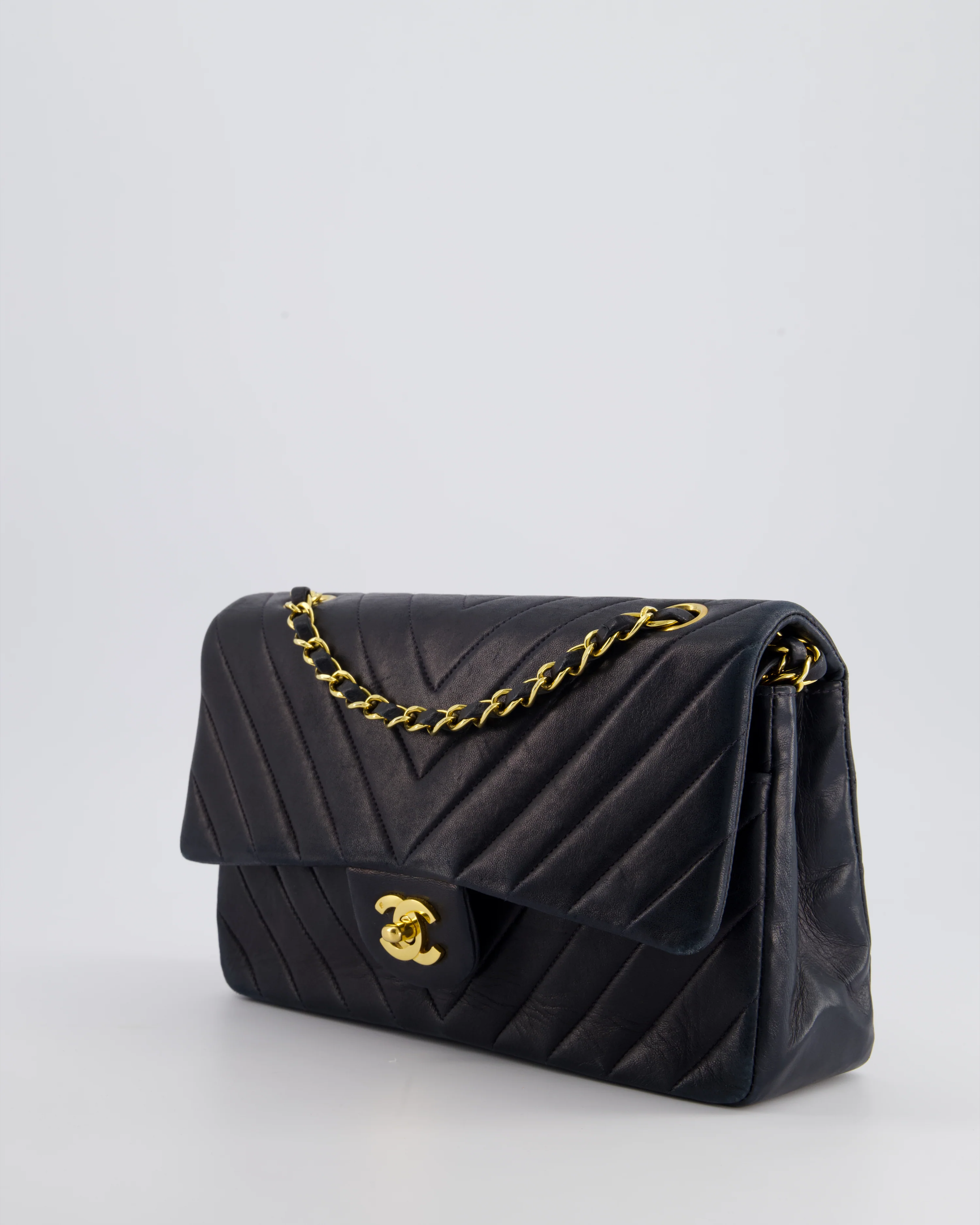 Chanel Navy Vintage Classic Medium Chevron Double Flap Bag in Lambskin Leather with 24K Gold Hardware - Image 12