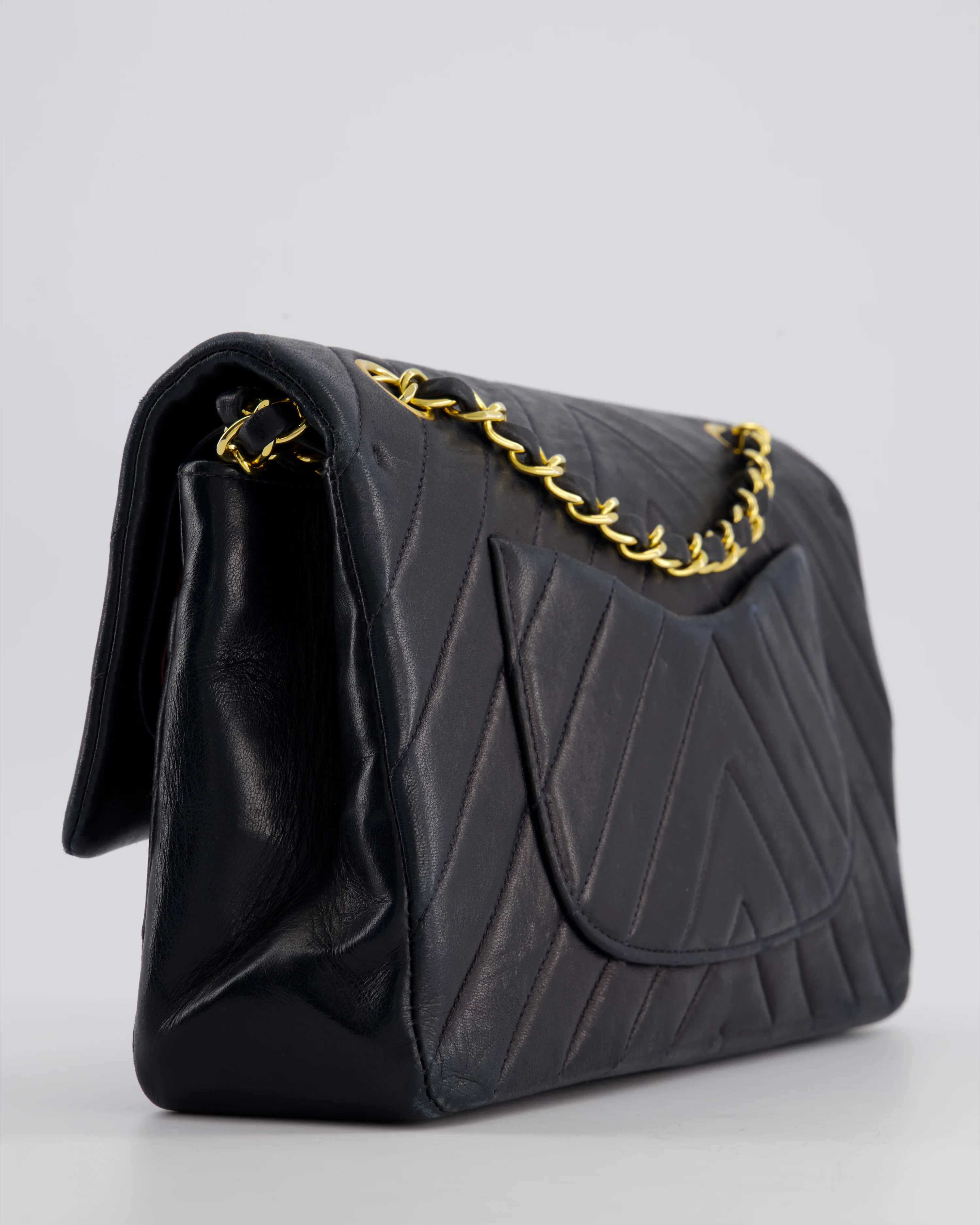 Chanel Navy Vintage Classic Medium Chevron Double Flap Bag in Lambskin Leather with 24K Gold Hardware - Image 16