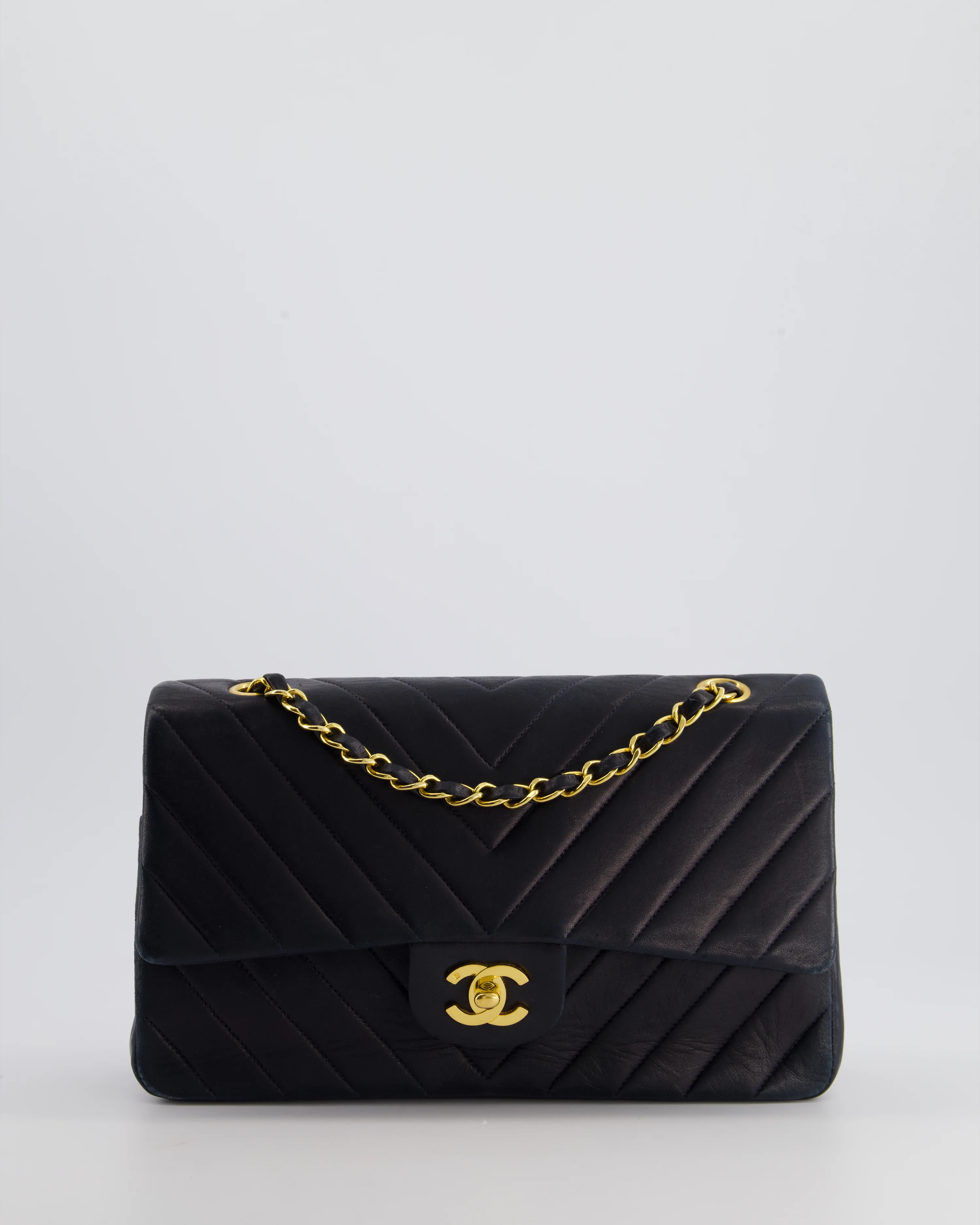 Chanel Navy Vintage Classic Medium Chevron Double Flap Bag in Lambskin Leather with 24K Gold Hardware - Image 5