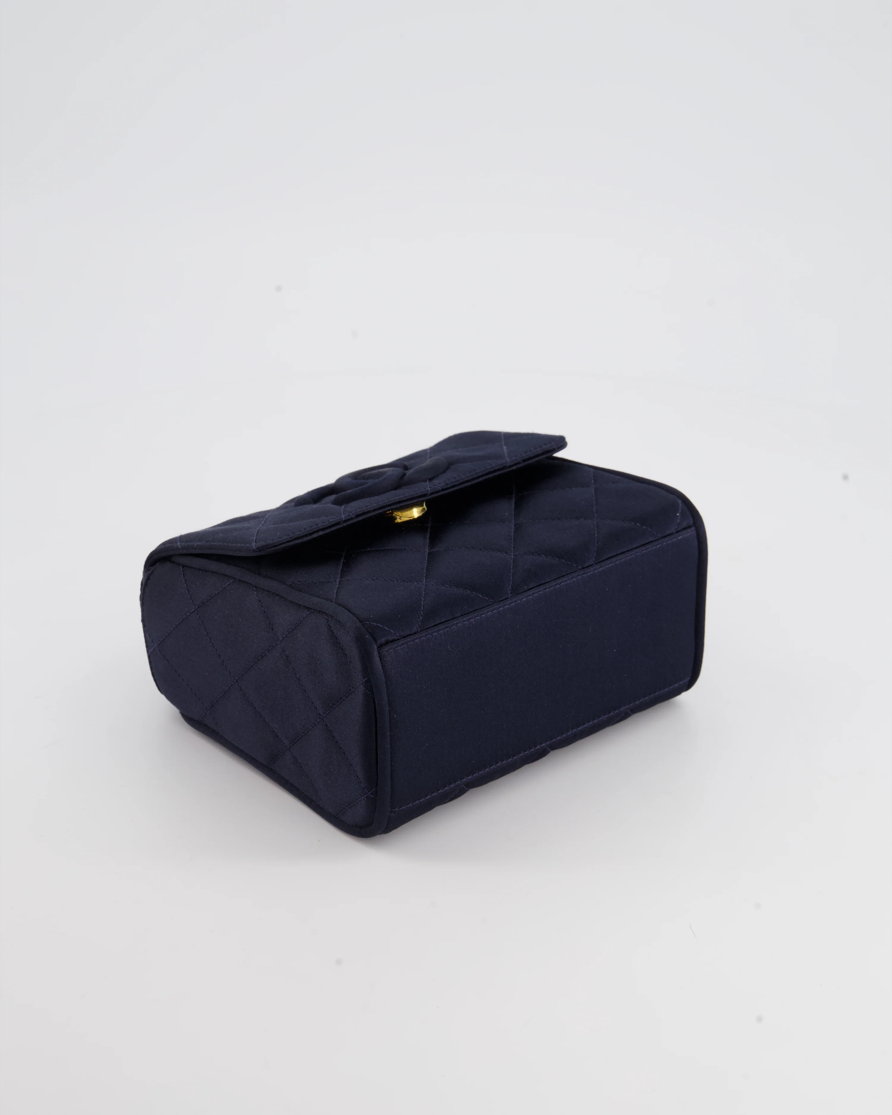 Chanel Navy Vintage Silk Diamond Quilted Shoulder Bag with CC Logo - Image 19