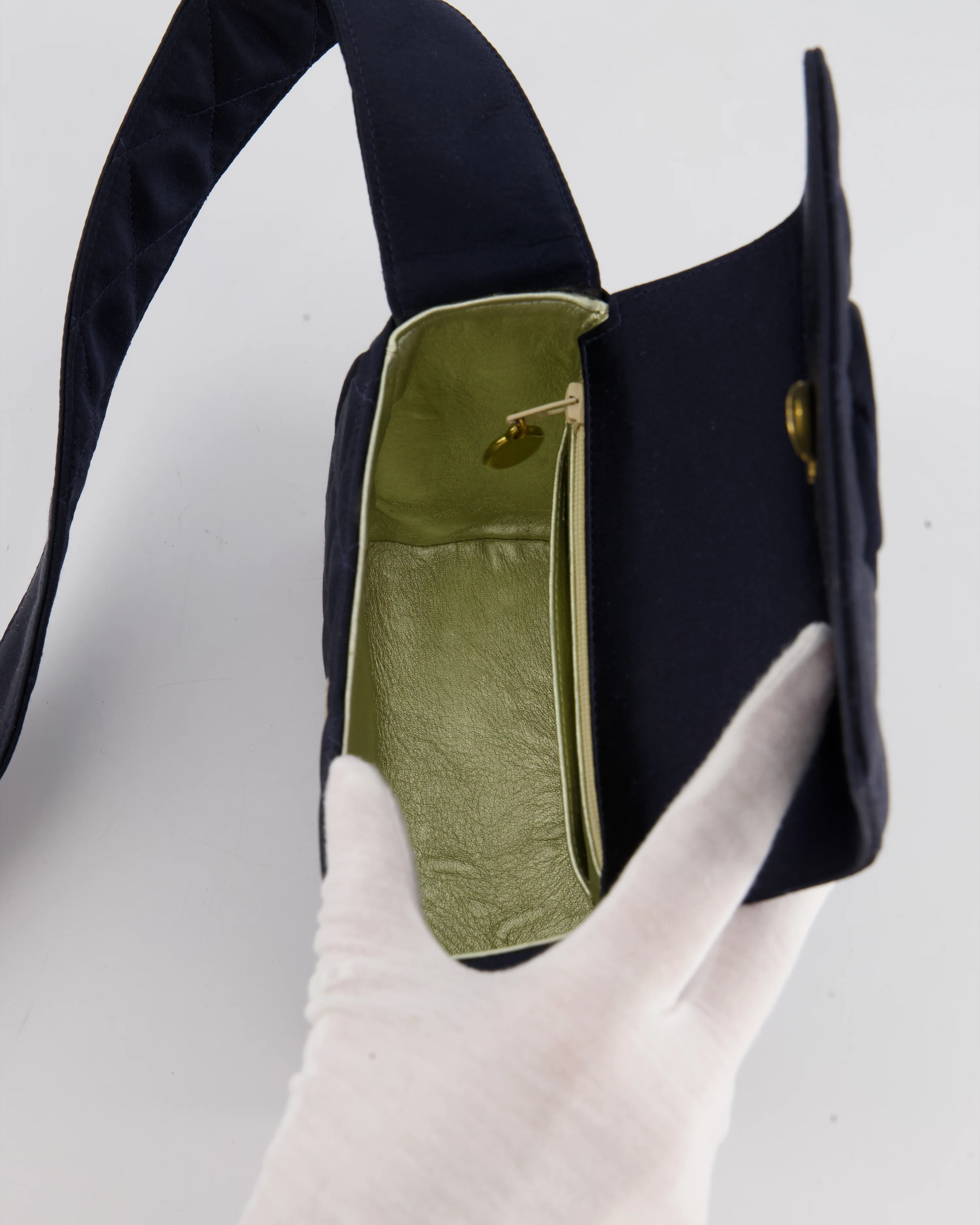 Chanel Navy Vintage Silk Diamond Quilted Shoulder Bag with CC Logo - Image 21