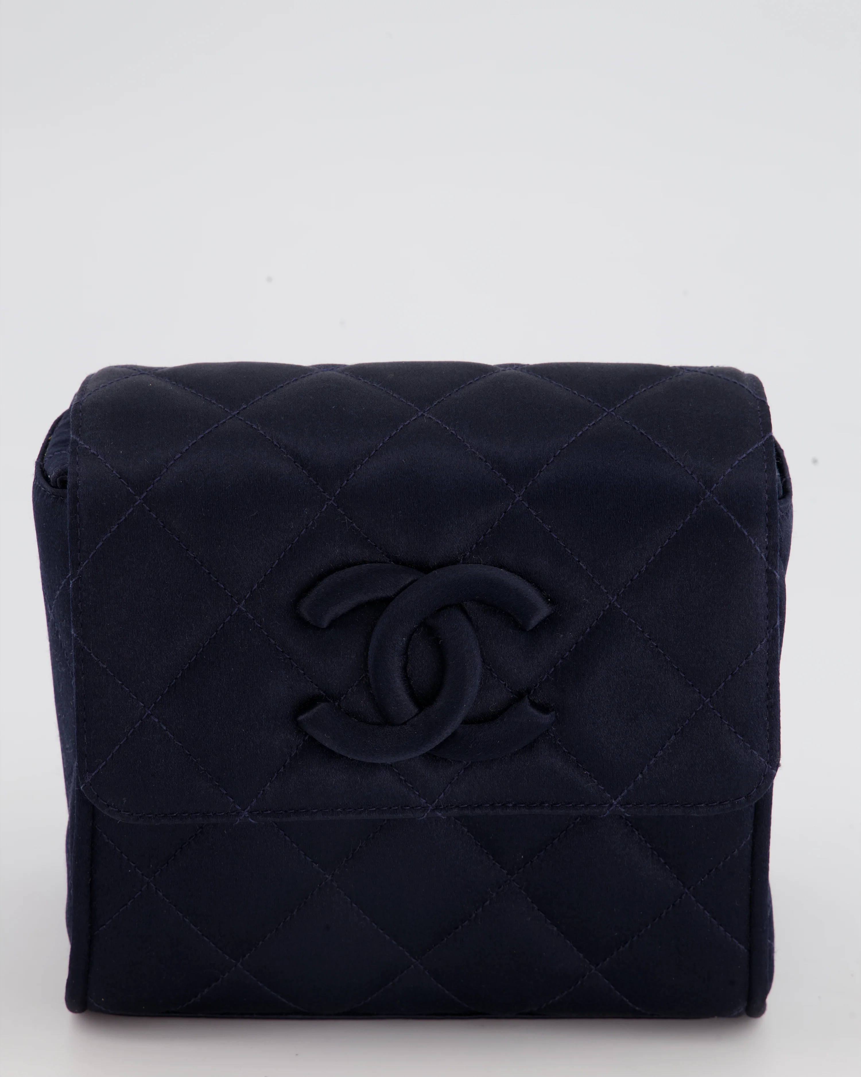 Chanel Navy Vintage Silk Diamond Quilted Shoulder Bag with CC Logo - Image 9