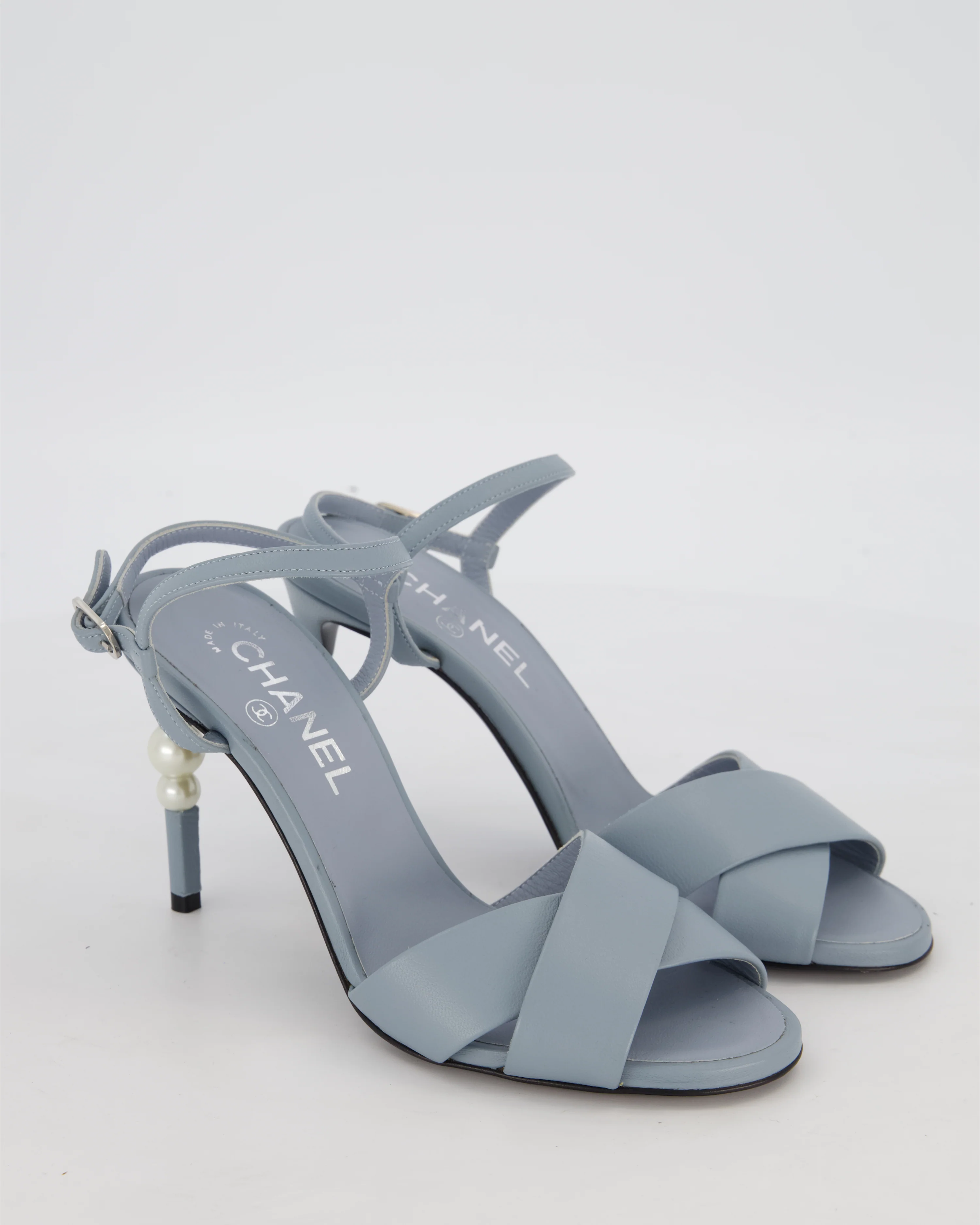 *HOT* Chanel Pastel Blue Open-Toe CC Pearl Heels Size EU 37.5 - Image 2