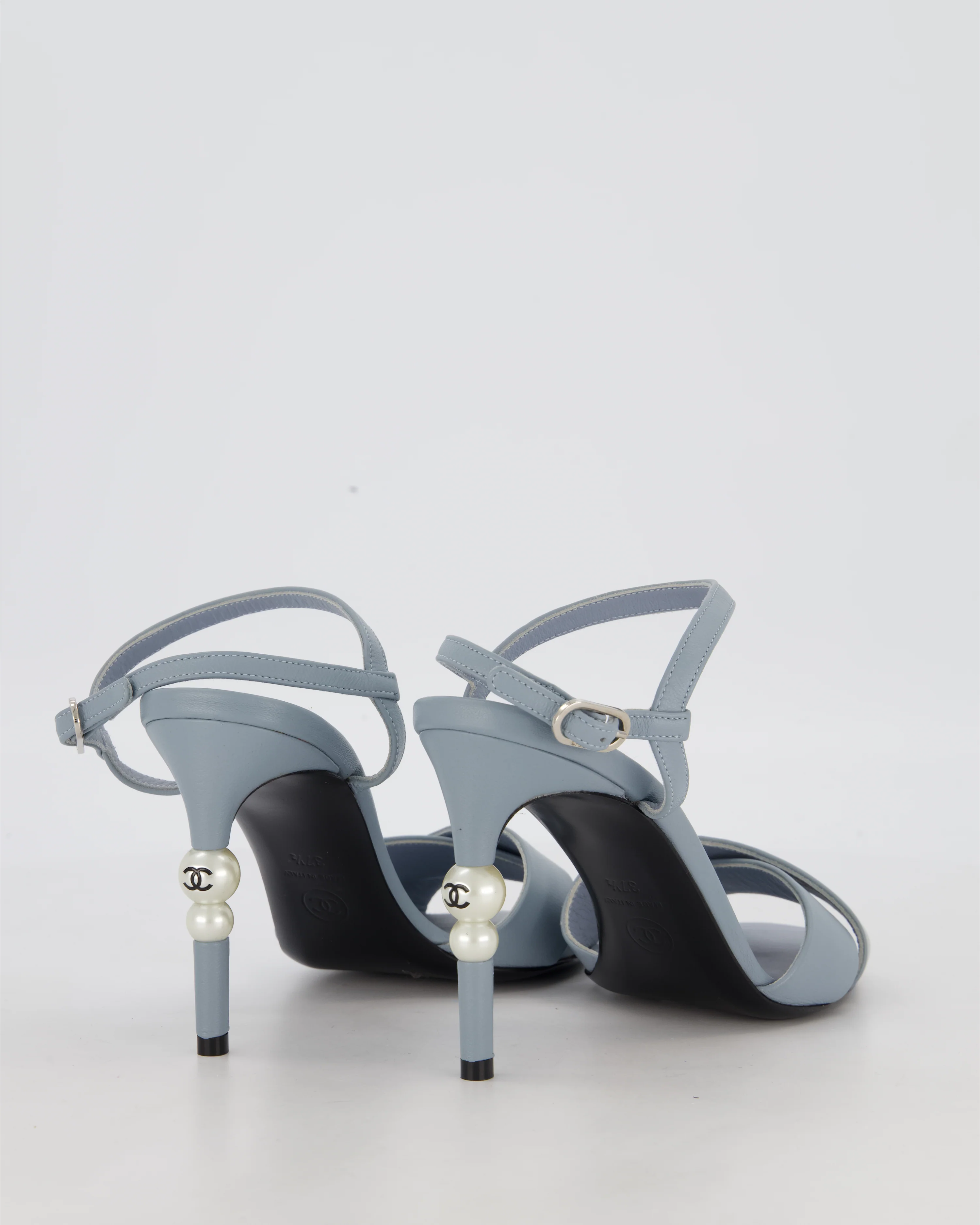 *HOT* Chanel Pastel Blue Open-Toe CC Pearl Heels Size EU 37.5 - Image 3