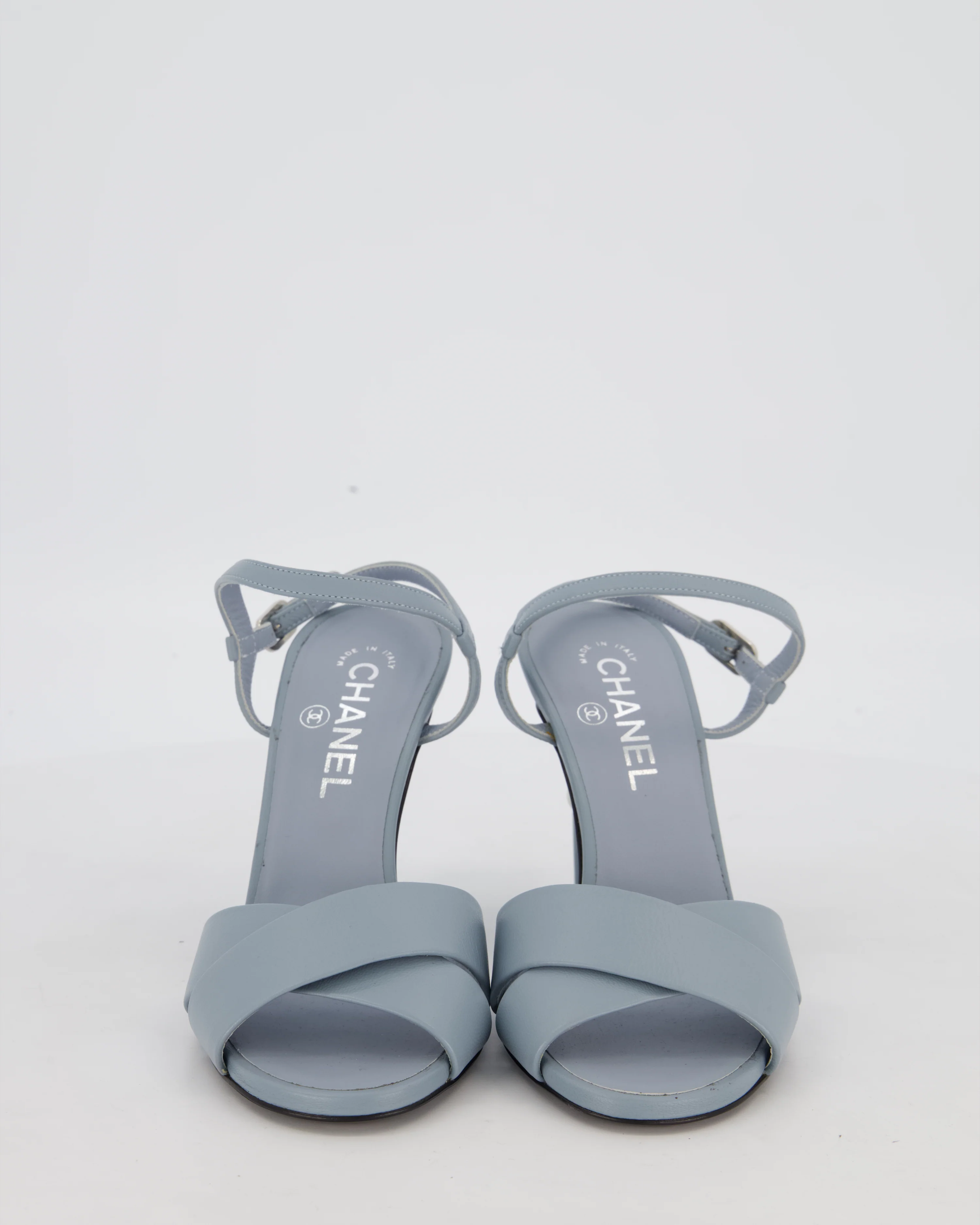 *HOT* Chanel Pastel Blue Open-Toe CC Pearl Heels Size EU 37.5 - Image 4
