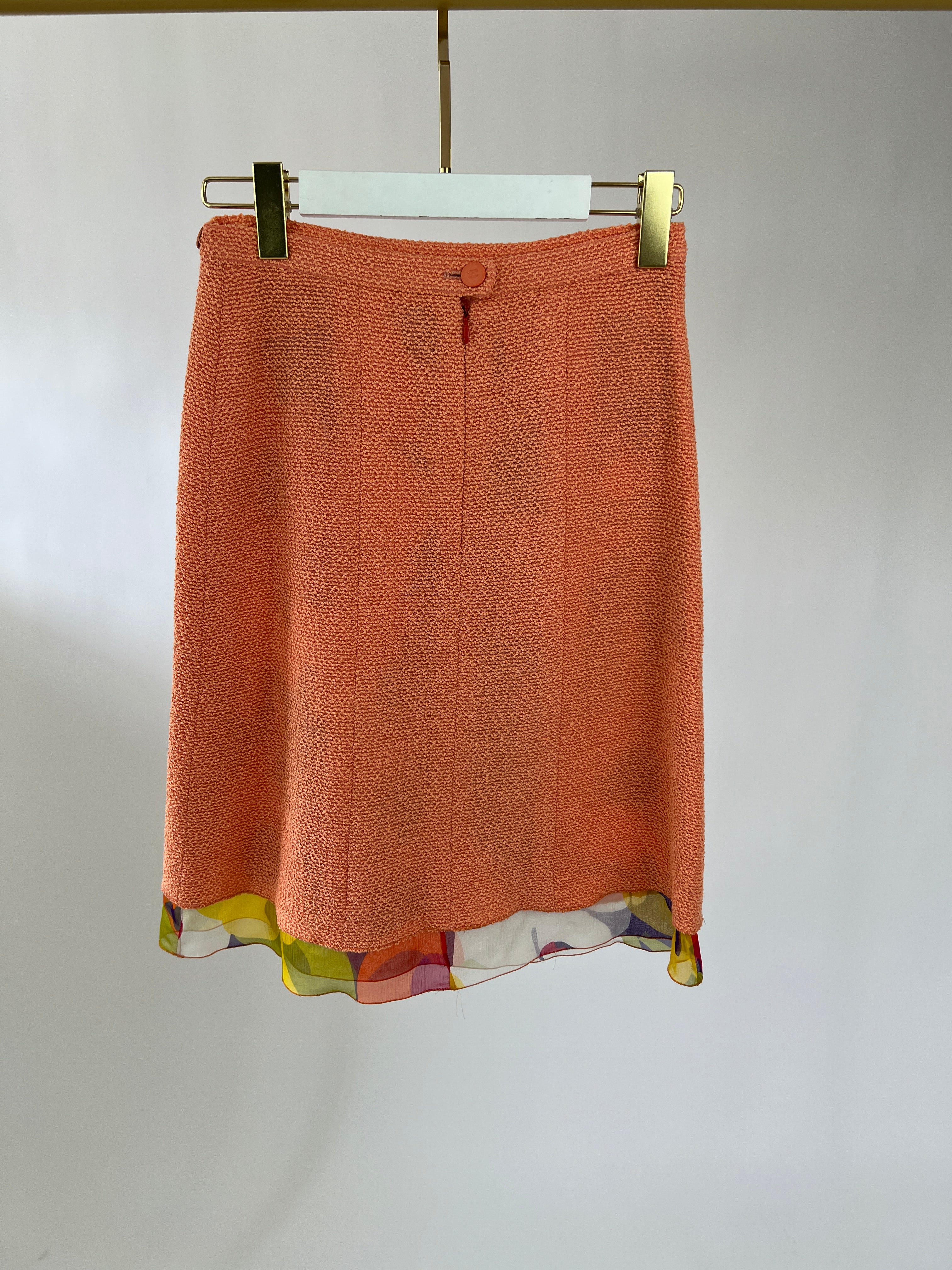 *FIRE PRICE* Chanel Peach Three Piece Set with Multicoloured Silk Trim and Shoulder Pad Detailing FR 38 (UK 10) - Image 16
