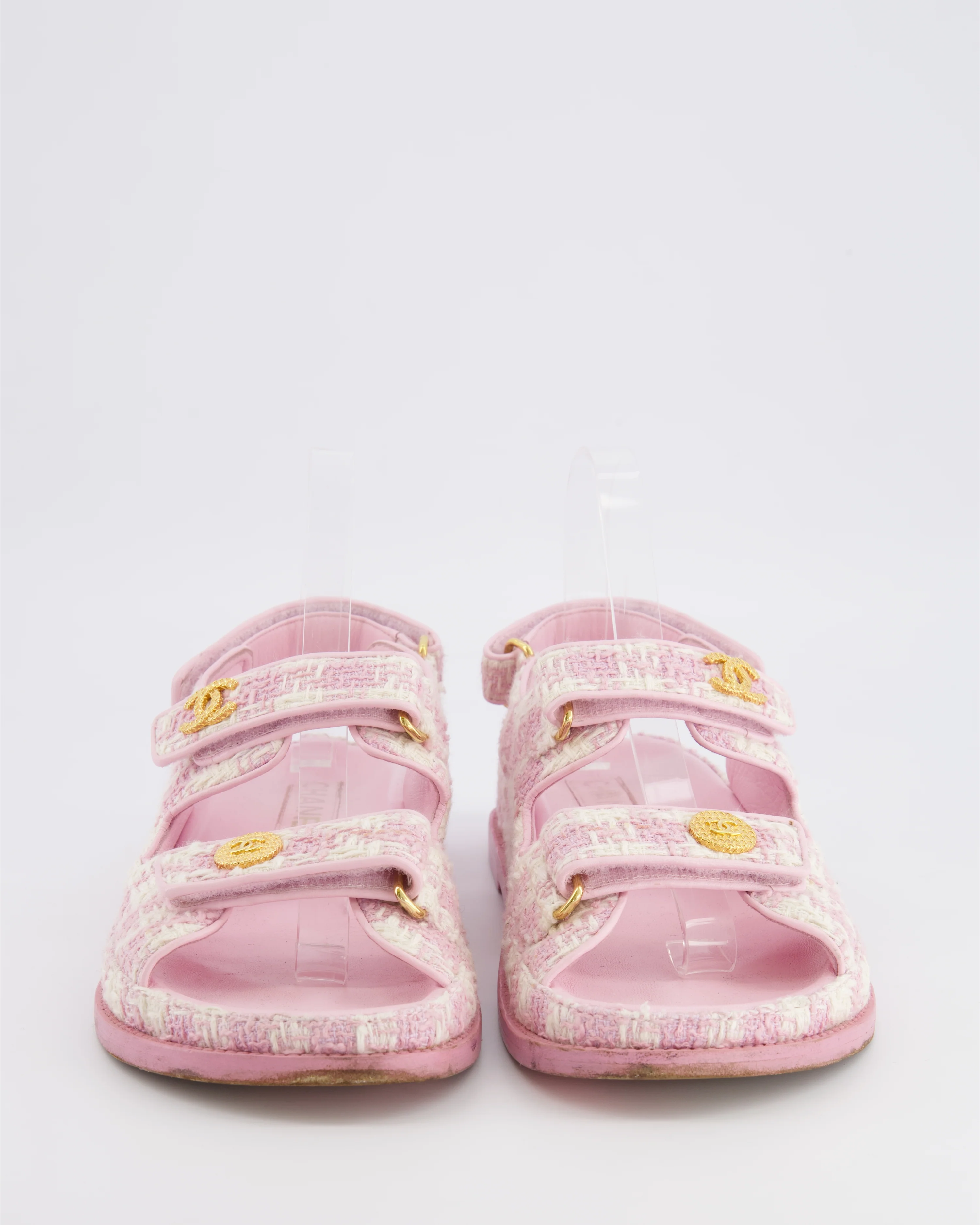 Chanel Pink and Cream Tweed Dad Sandals with Textured Gold GG Logo Details Size EU 38.5C RRP £1,400 - Image 4