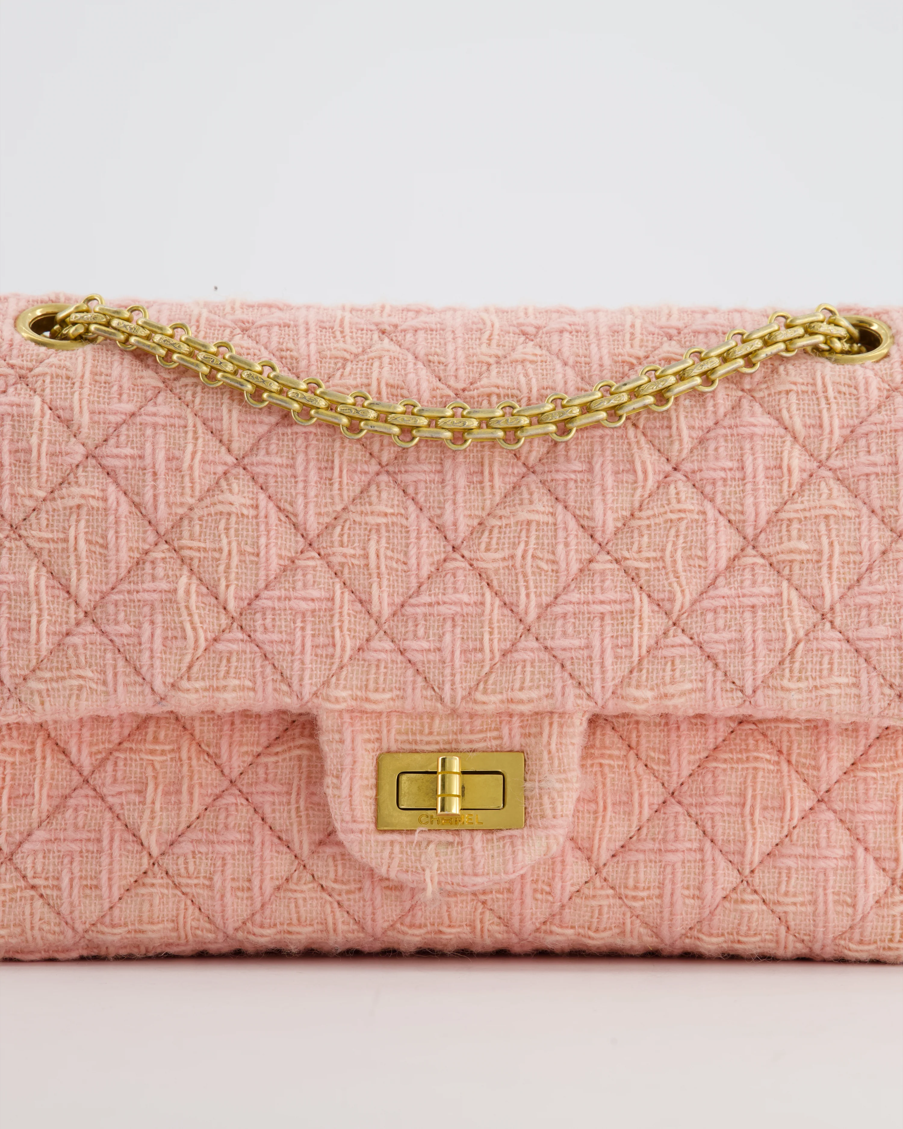 Chanel Pink Tweed Small Reissue 2.55 Double Flap Bag with Gold Hardware - Image 16